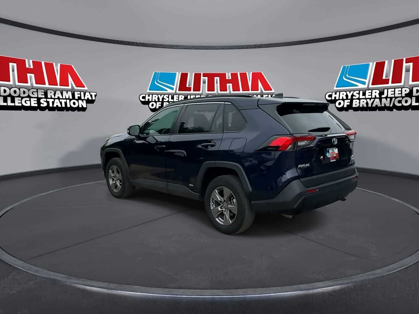 Thumbnail: 2024 Toyota RAV4 - 6
