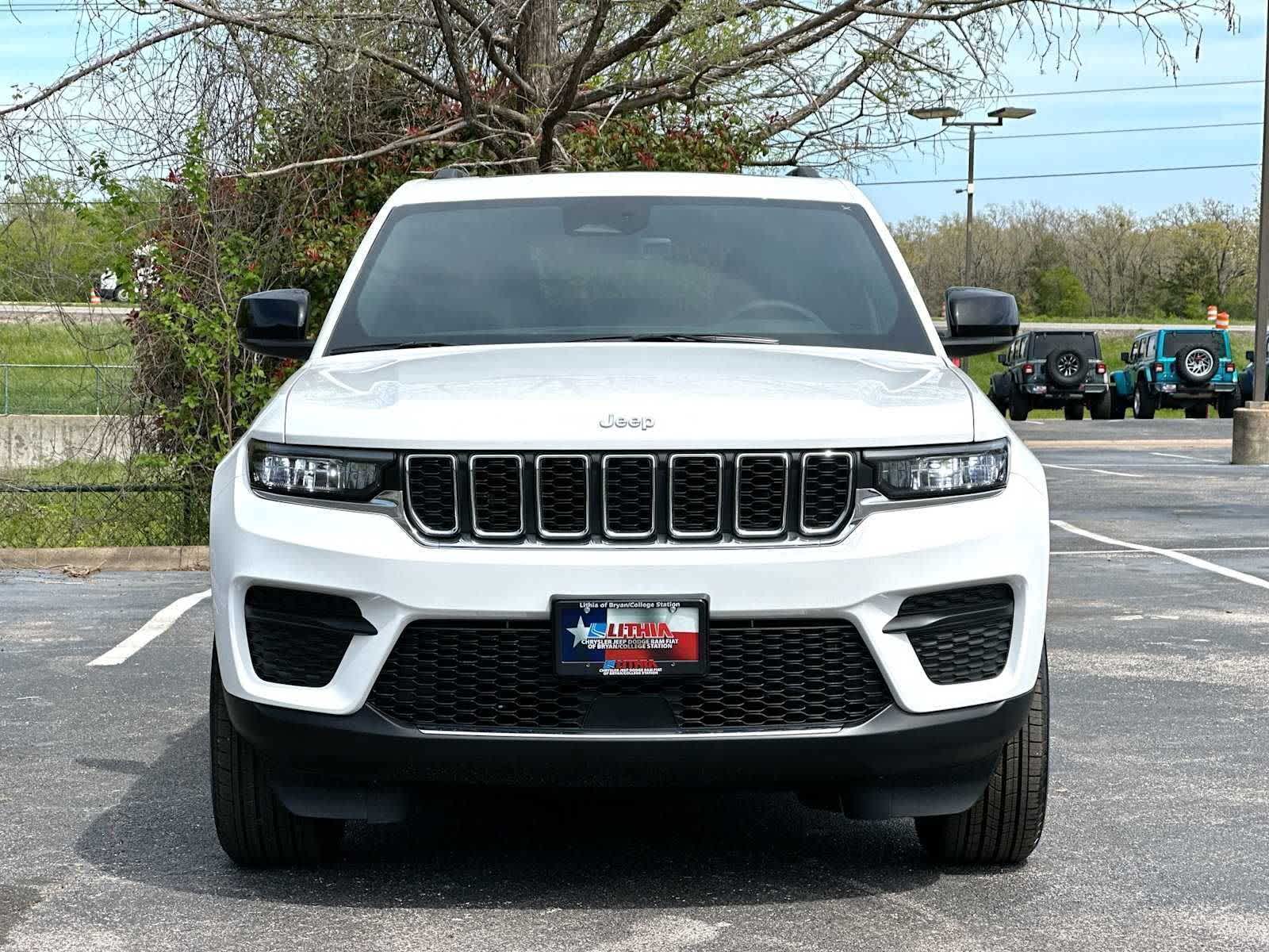 Thumbnail: 2026 Jeep Grand Cherokee - 10