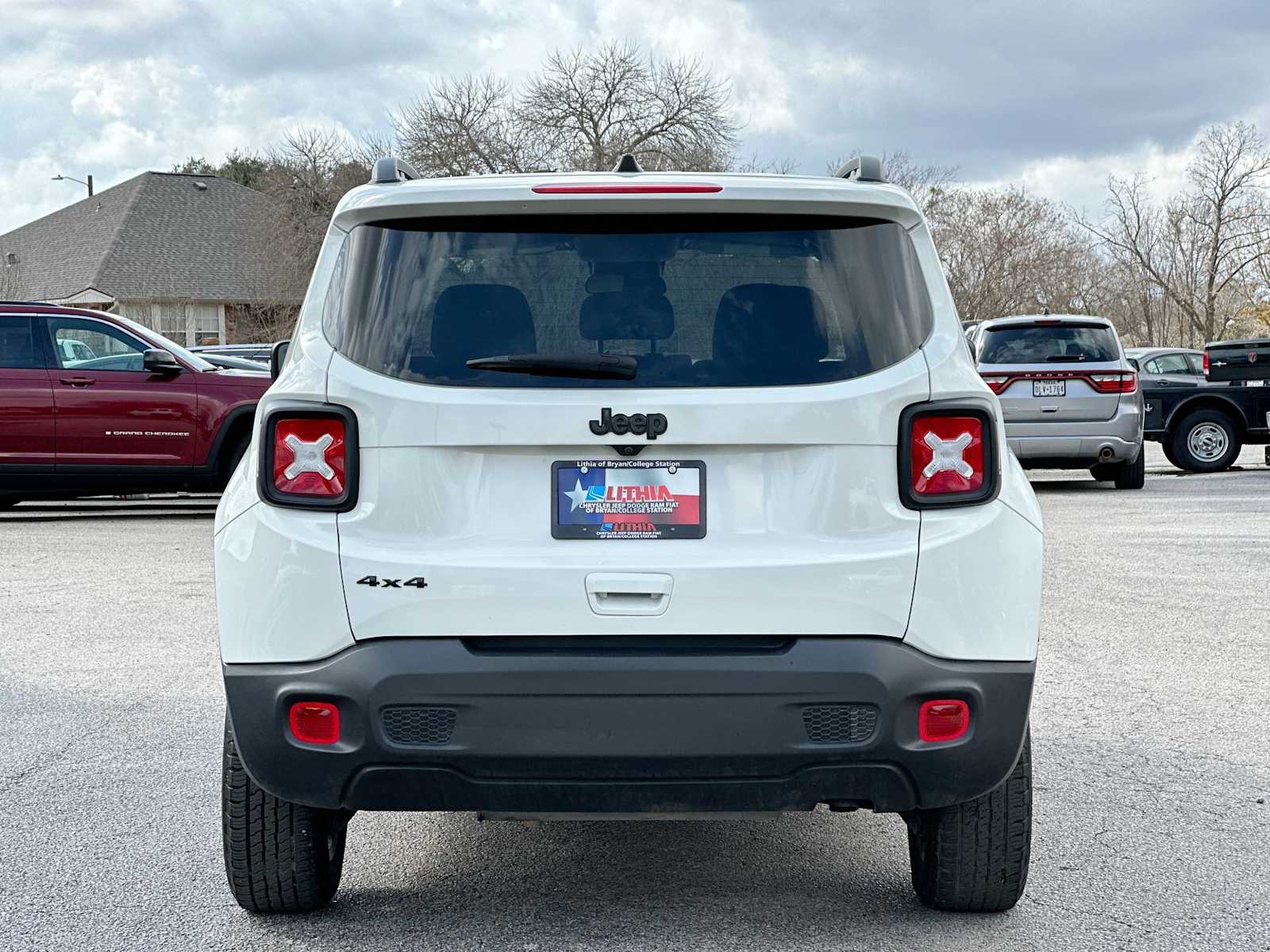 Thumbnail: 2023 Jeep Renegade - 14