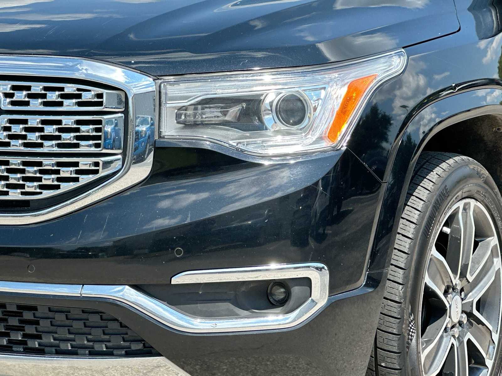 Thumbnail: 2019 GMC Acadia - 16
