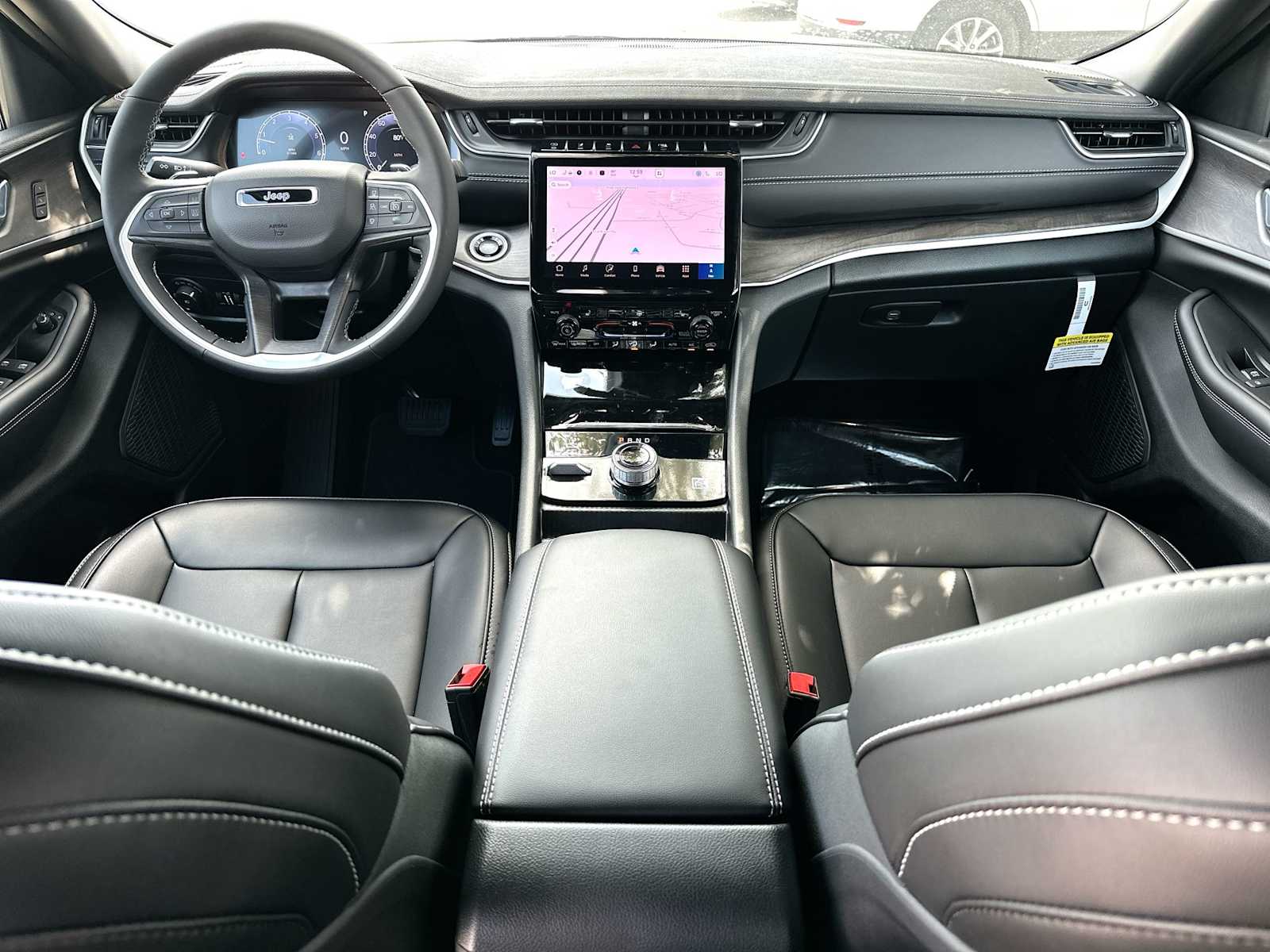 Thumbnail: 2025 Jeep Grand Cherokee - 25