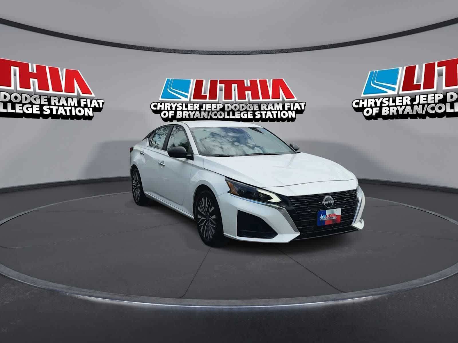 Thumbnail: 2024 Nissan Altima - 2