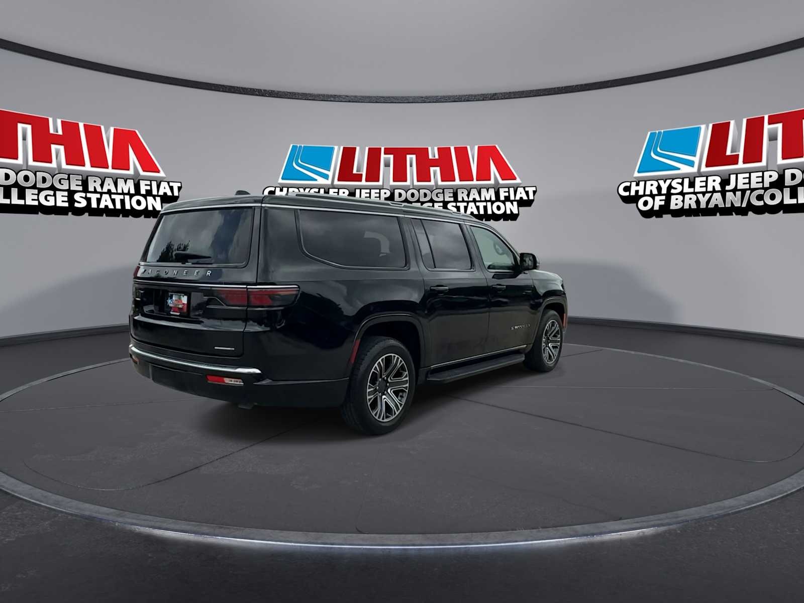 Thumbnail: 2024 Jeep Wagoneer - 8