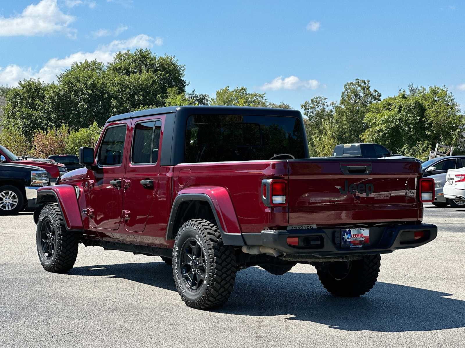 Thumbnail: 2022 Jeep Gladiator - 13