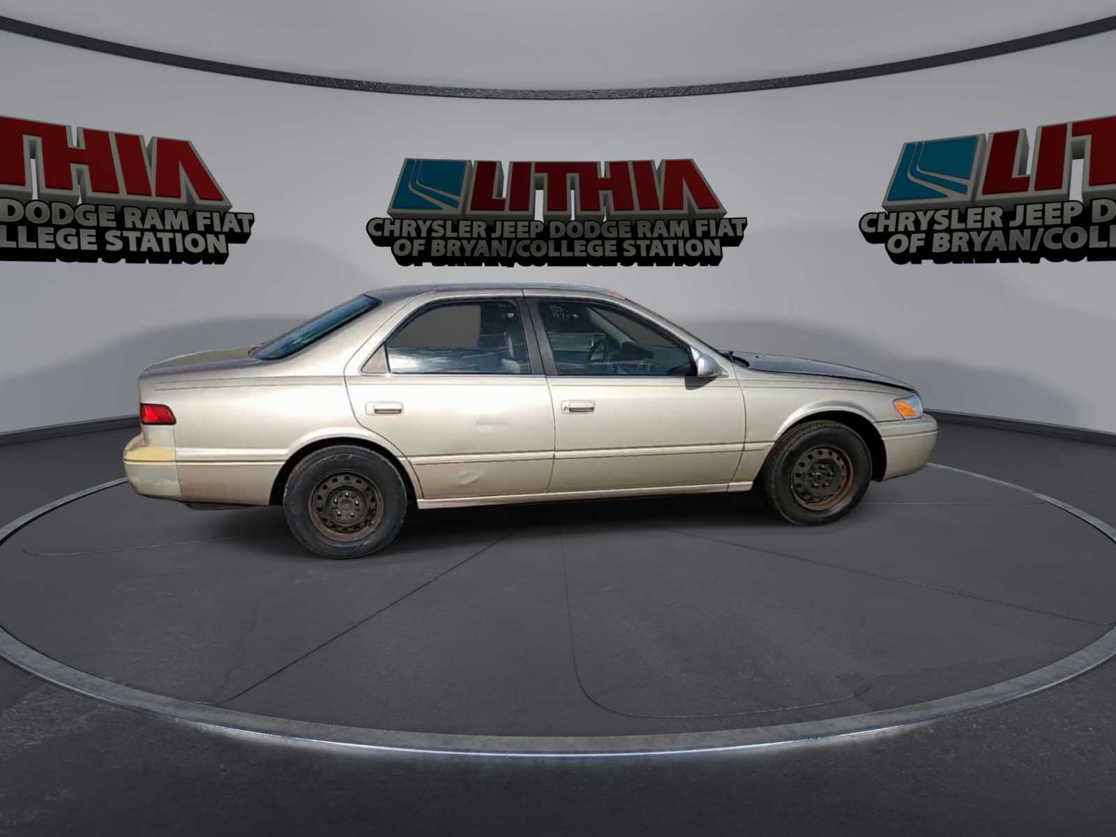 1998 Toyota Camry LE 8