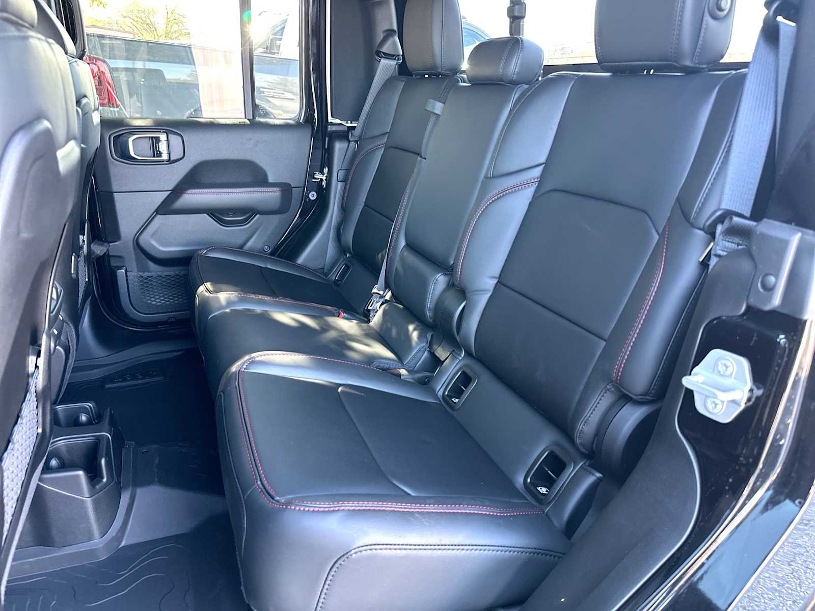 Thumbnail: 2026 Jeep Gladiator - 23