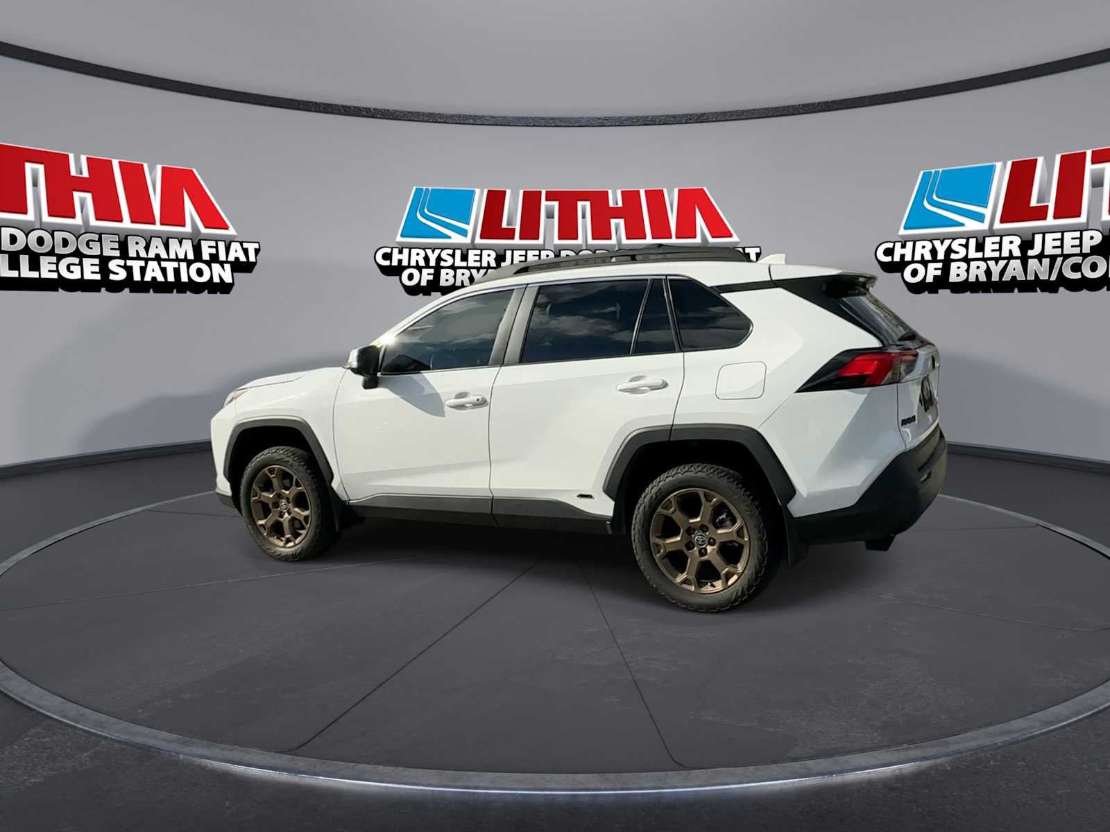 Thumbnail: 2023 Toyota RAV4 - 5