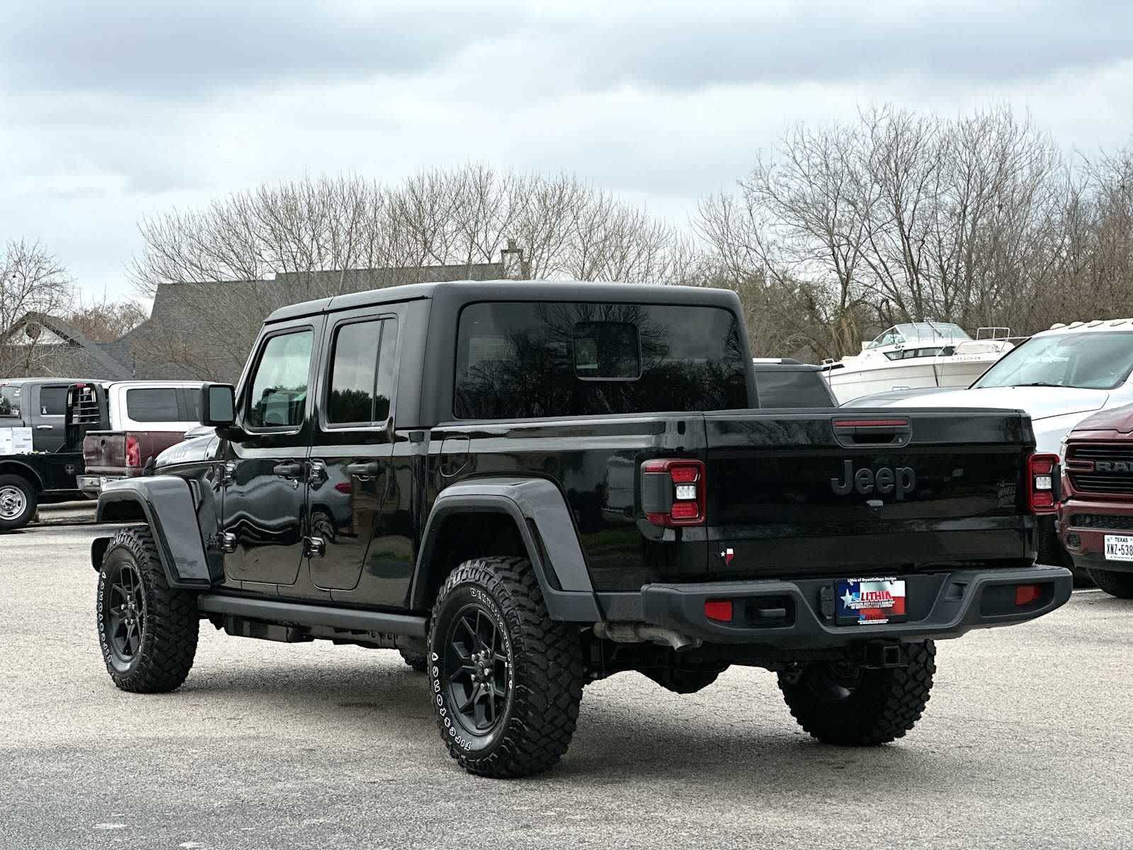 Thumbnail: 2026 Jeep Gladiator - 13
