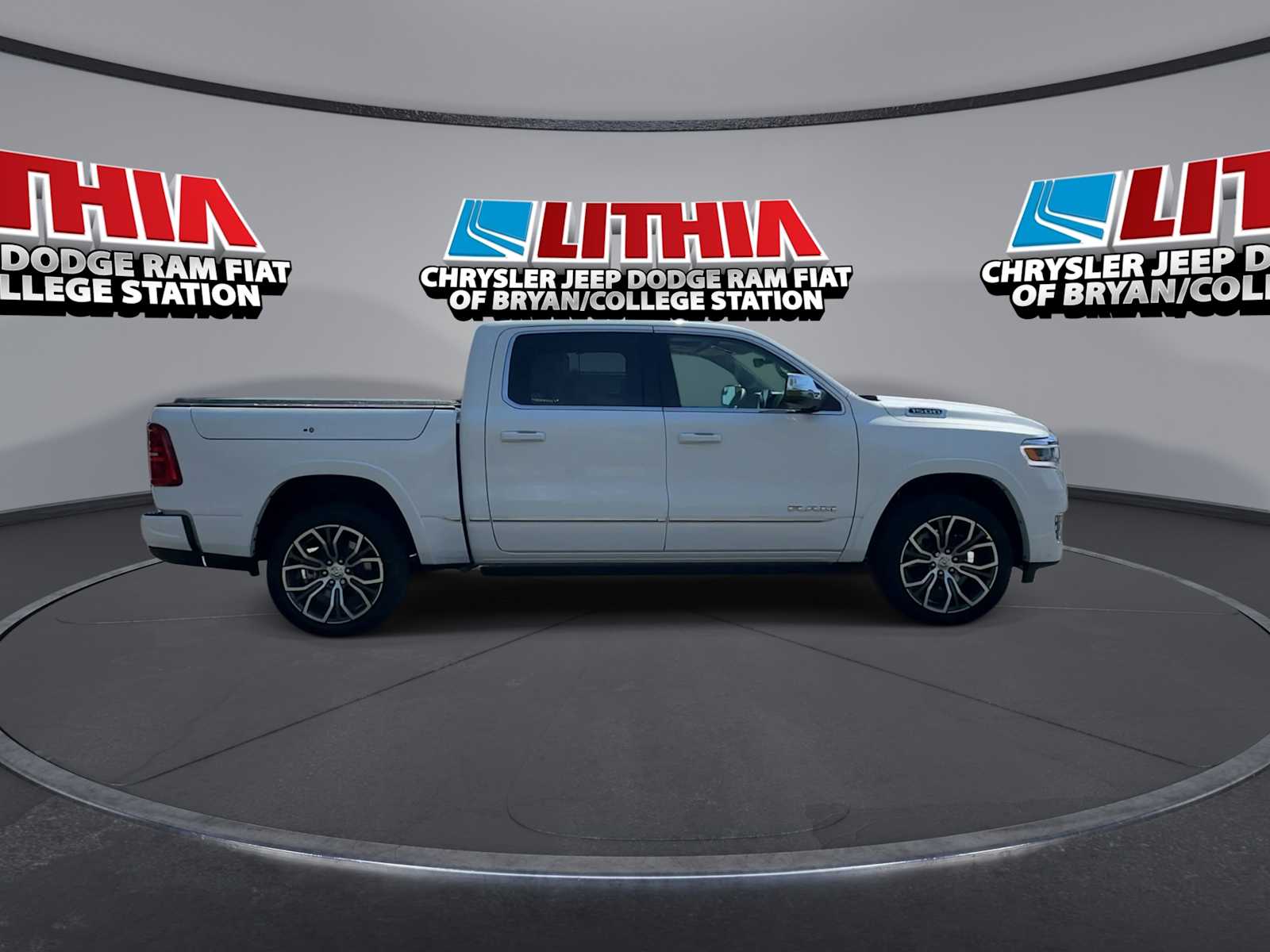 Thumbnail: 2026 RAM 1500 - 9