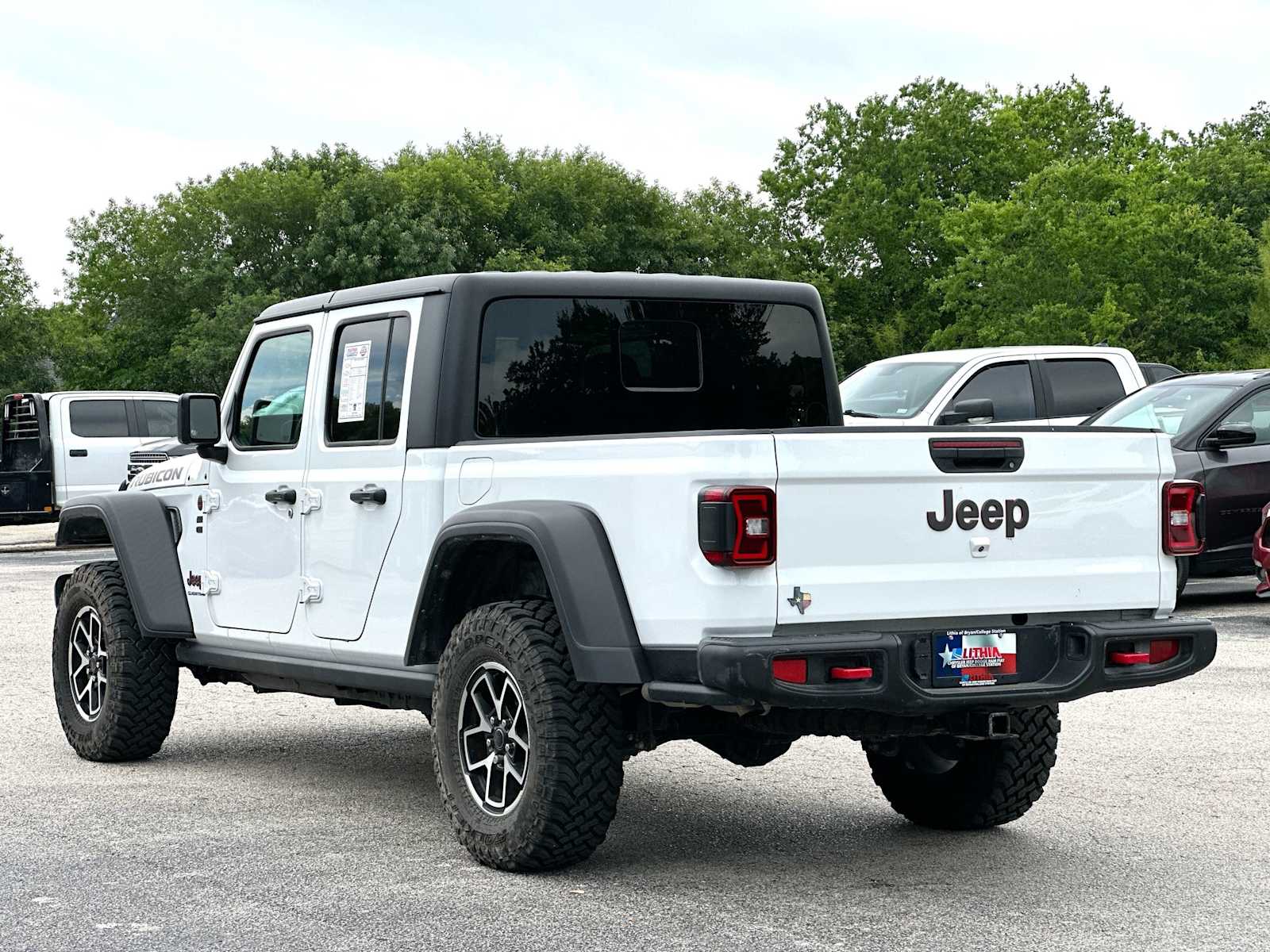 Thumbnail: 2024 Jeep Gladiator - 13