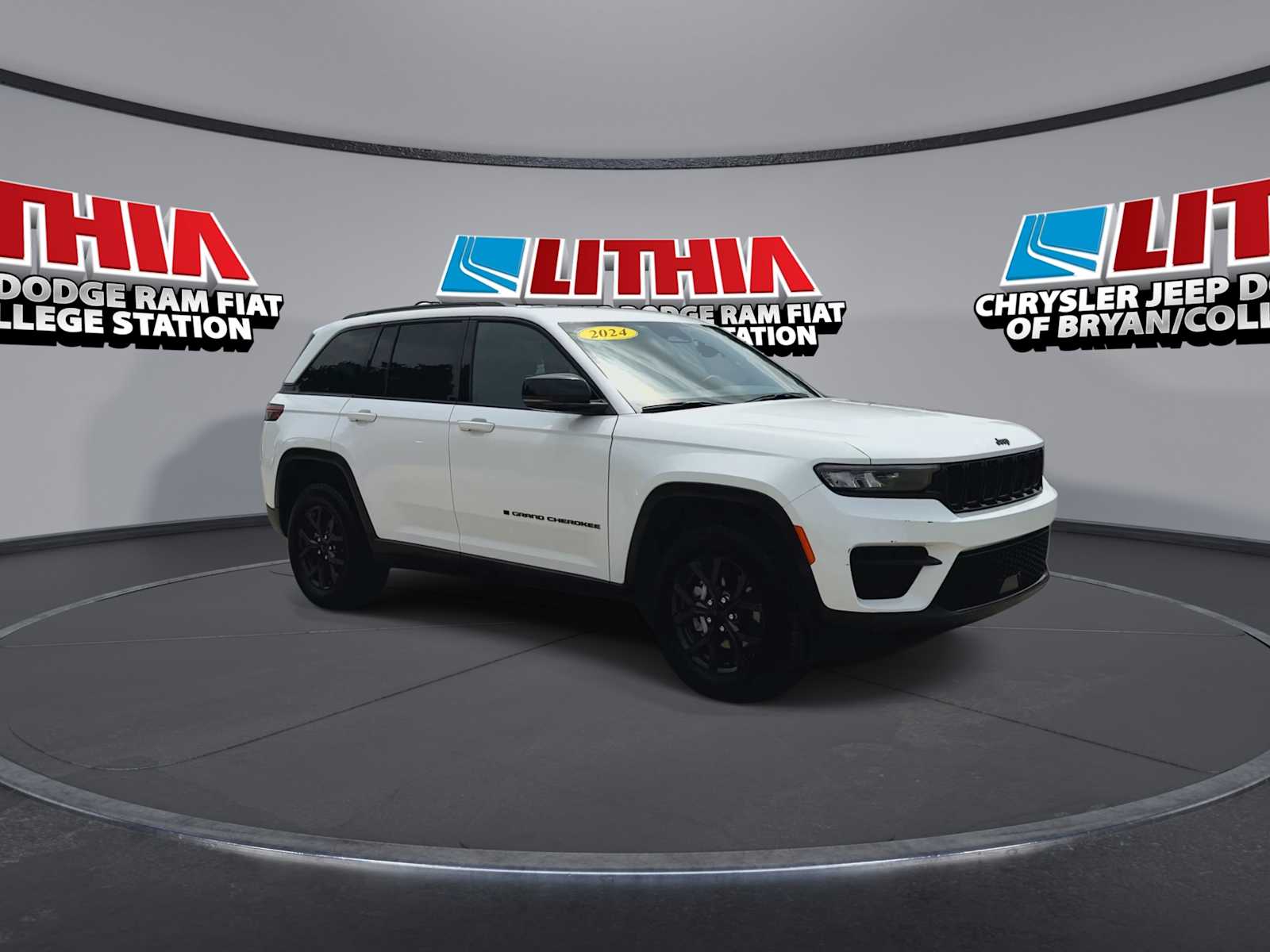 Thumbnail: 2024 Jeep Grand Cherokee - 2
