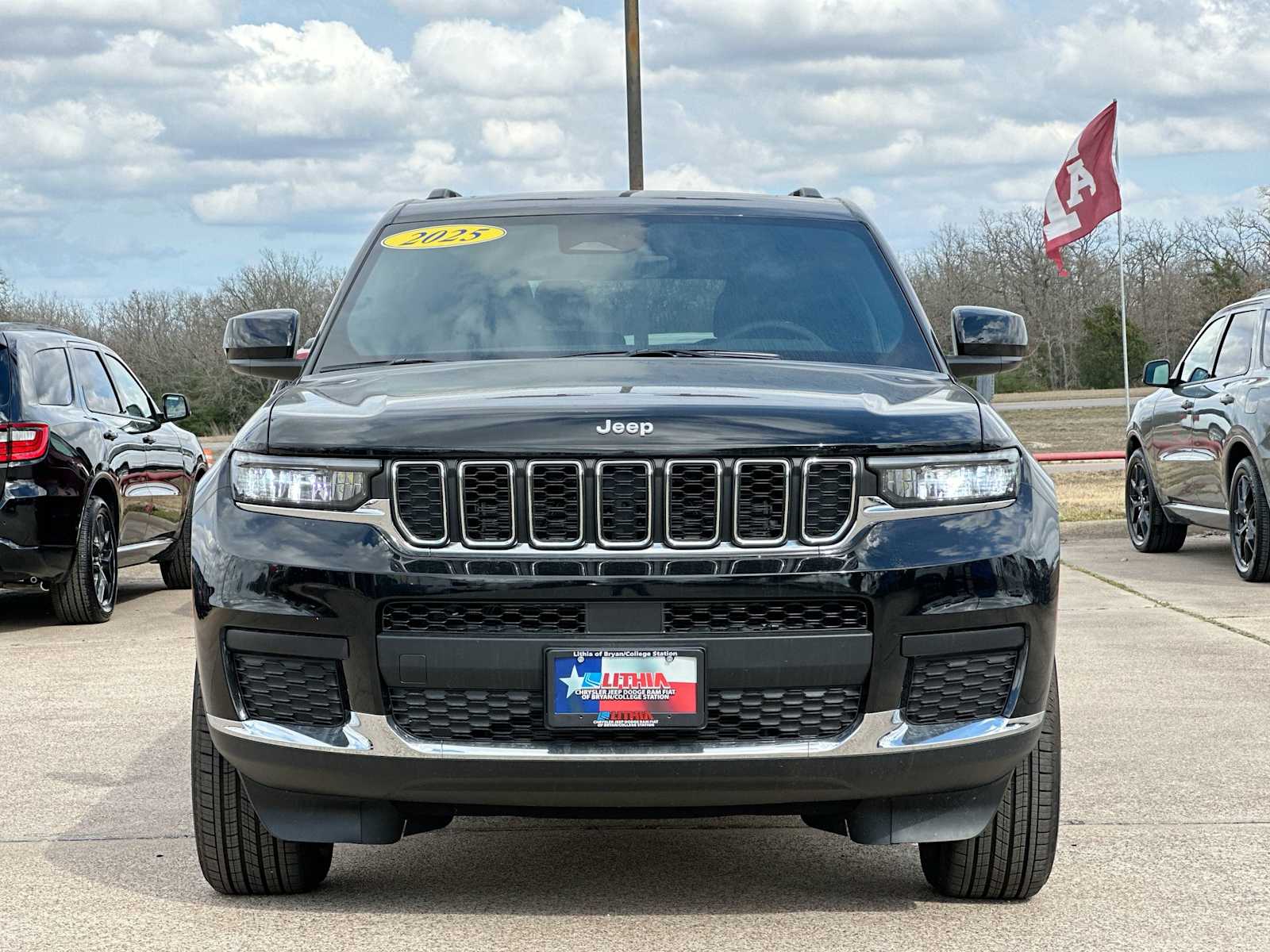 Thumbnail: 2025 Jeep Grand Cherokee - 10