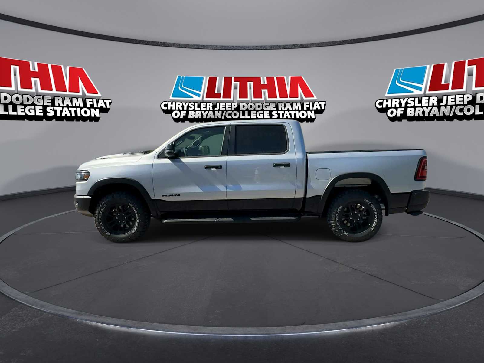 Thumbnail: 2026 RAM 1500 - 5