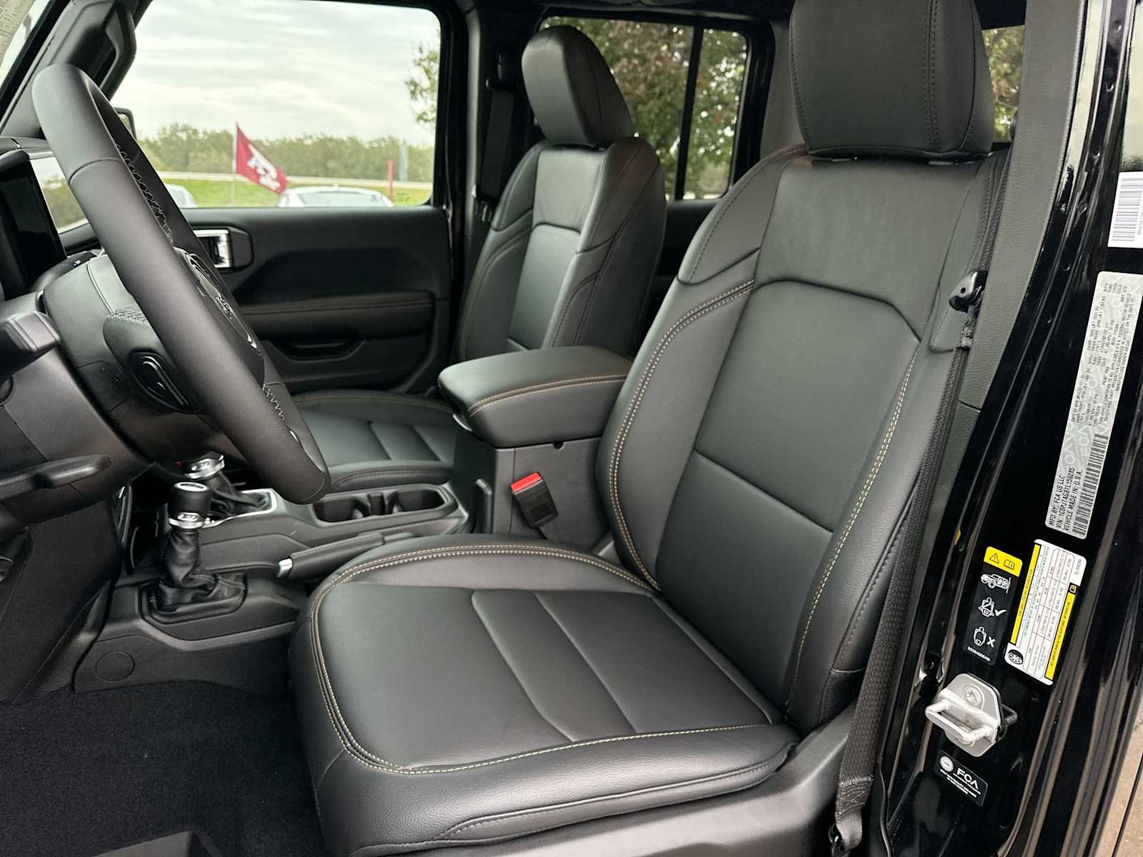 Thumbnail: 2026 Jeep Gladiator - 17