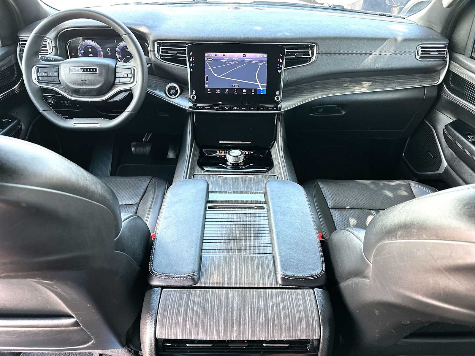 Thumbnail: 2024 Jeep Wagoneer - 25
