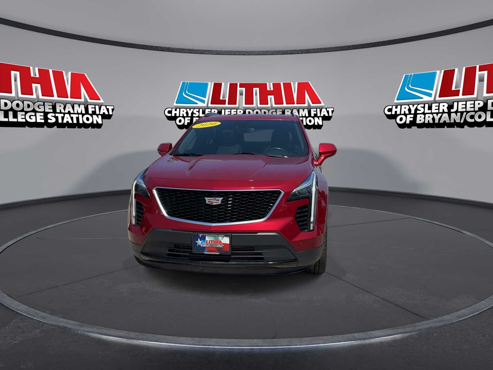 Thumbnail: 2020 Cadillac XT4 - 3