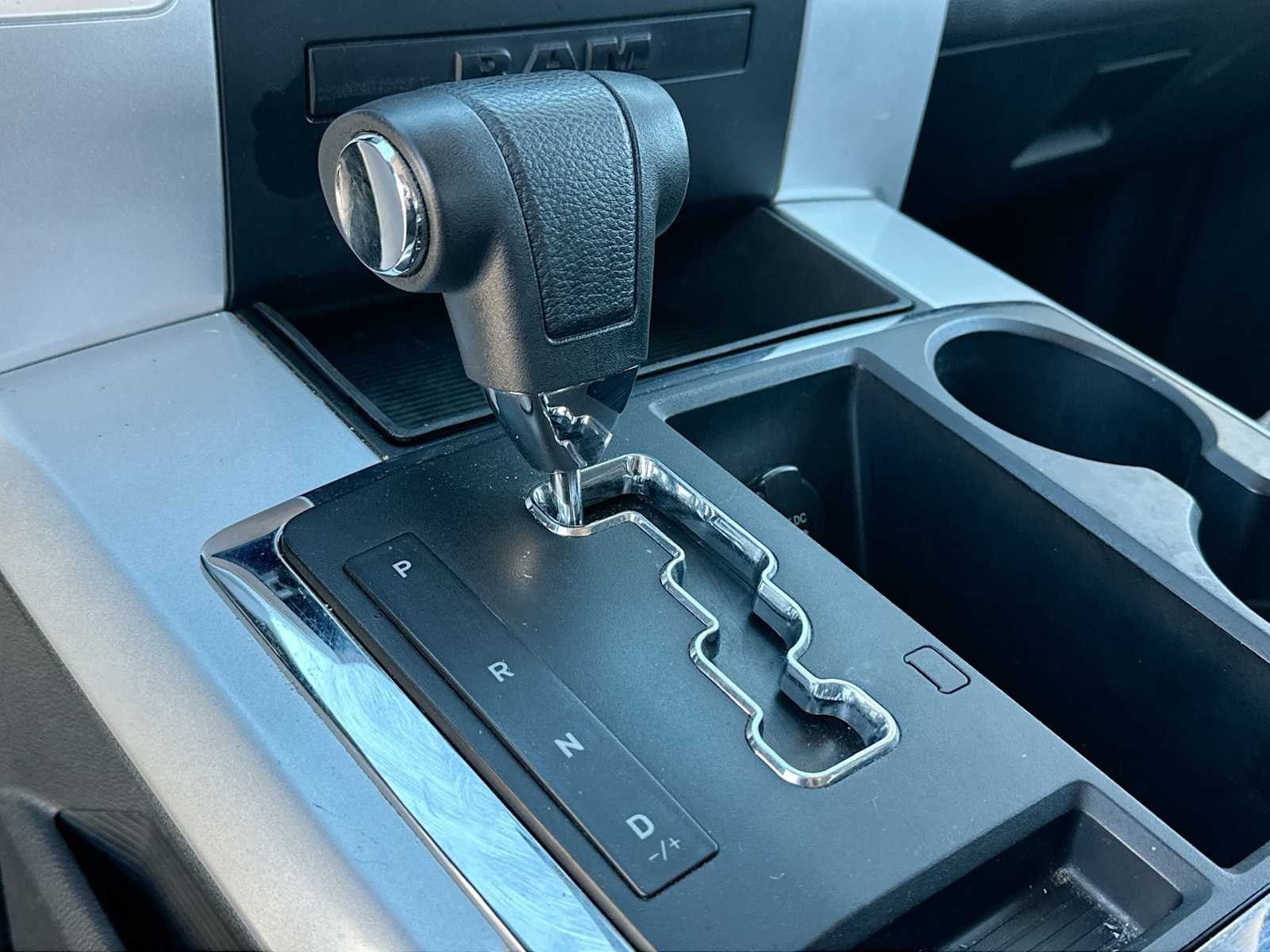 Thumbnail: 2010 Dodge Ram 1500 - 21