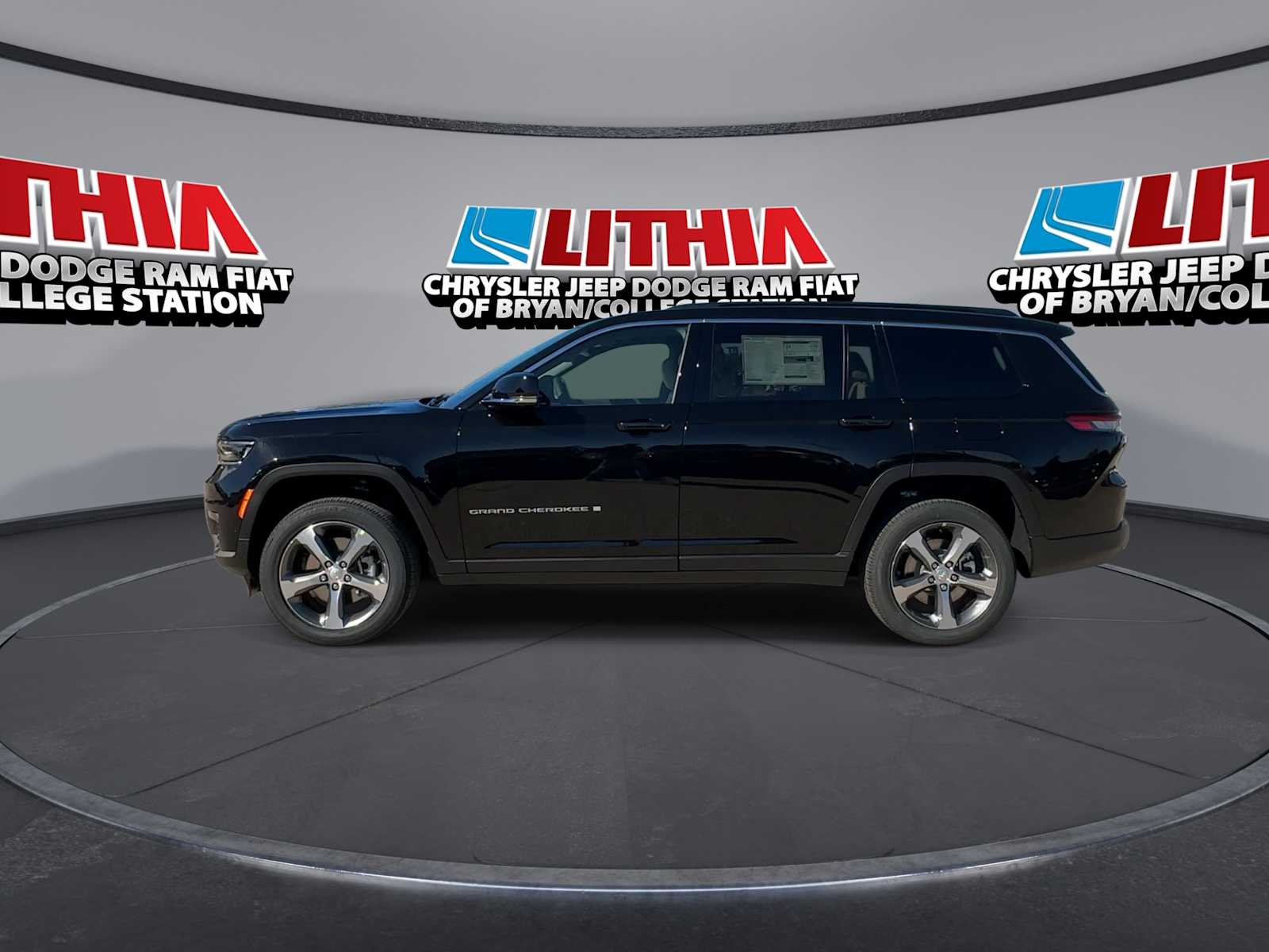 Thumbnail: 2025 Jeep Grand Cherokee - 5