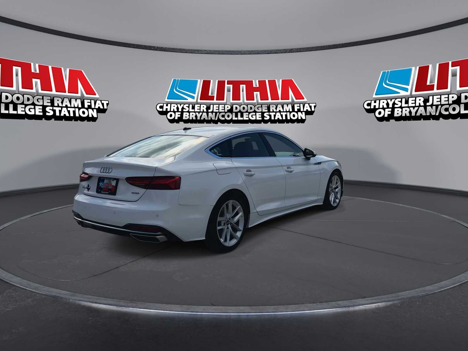 Thumbnail: 2024 Audi A5 - 8