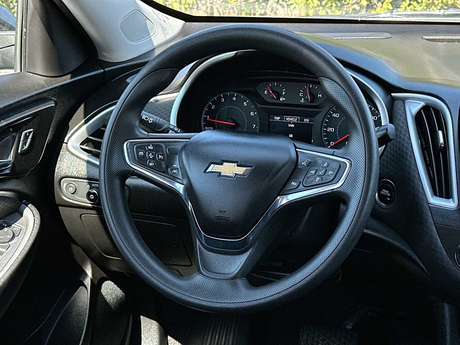 Thumbnail: 2023 Chevrolet Malibu - 27