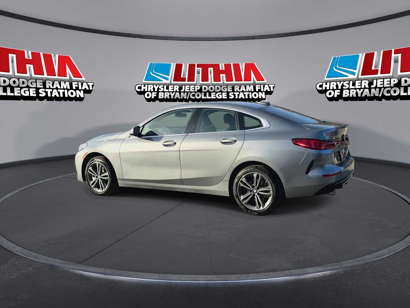 Thumbnail: 2024 BMW 2 Series - 6