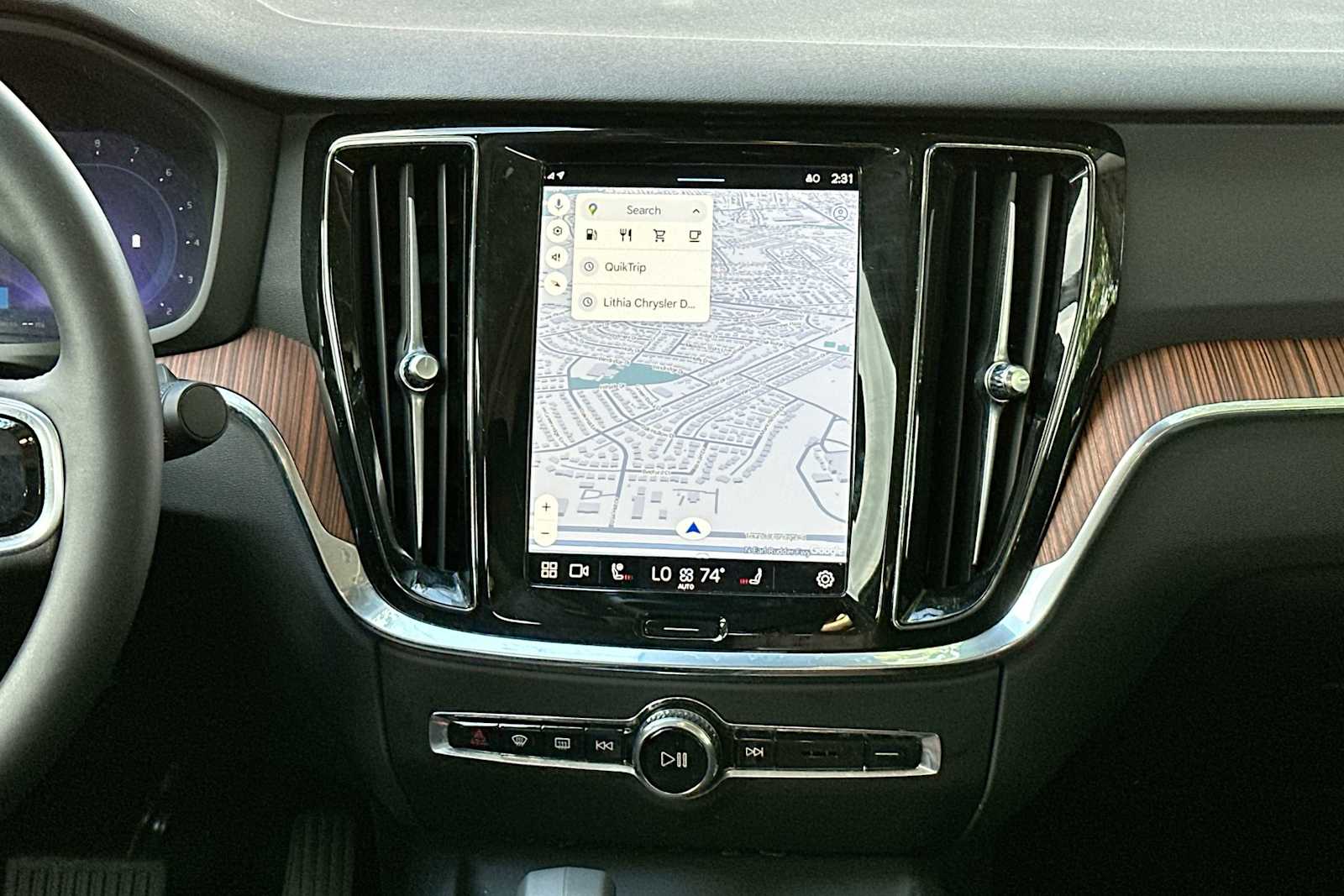 Thumbnail: 2025 Volvo S60 - 26