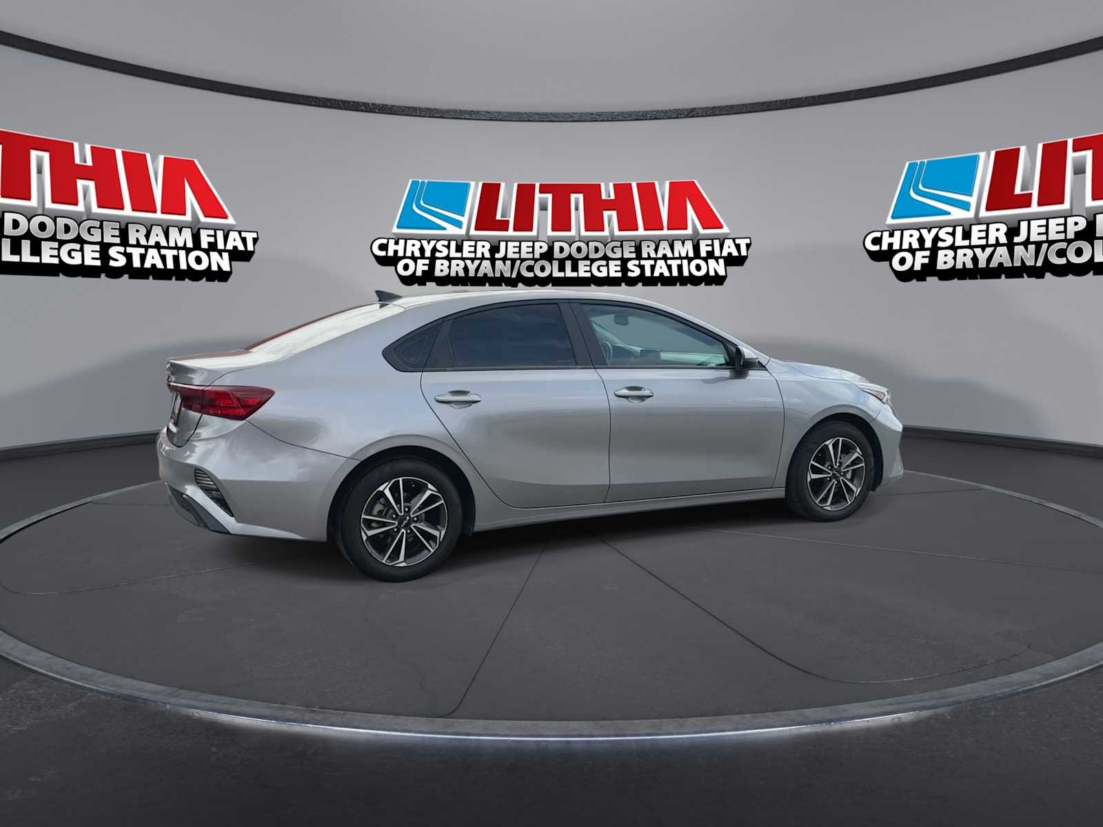 Thumbnail: 2024 Kia Forte - 8