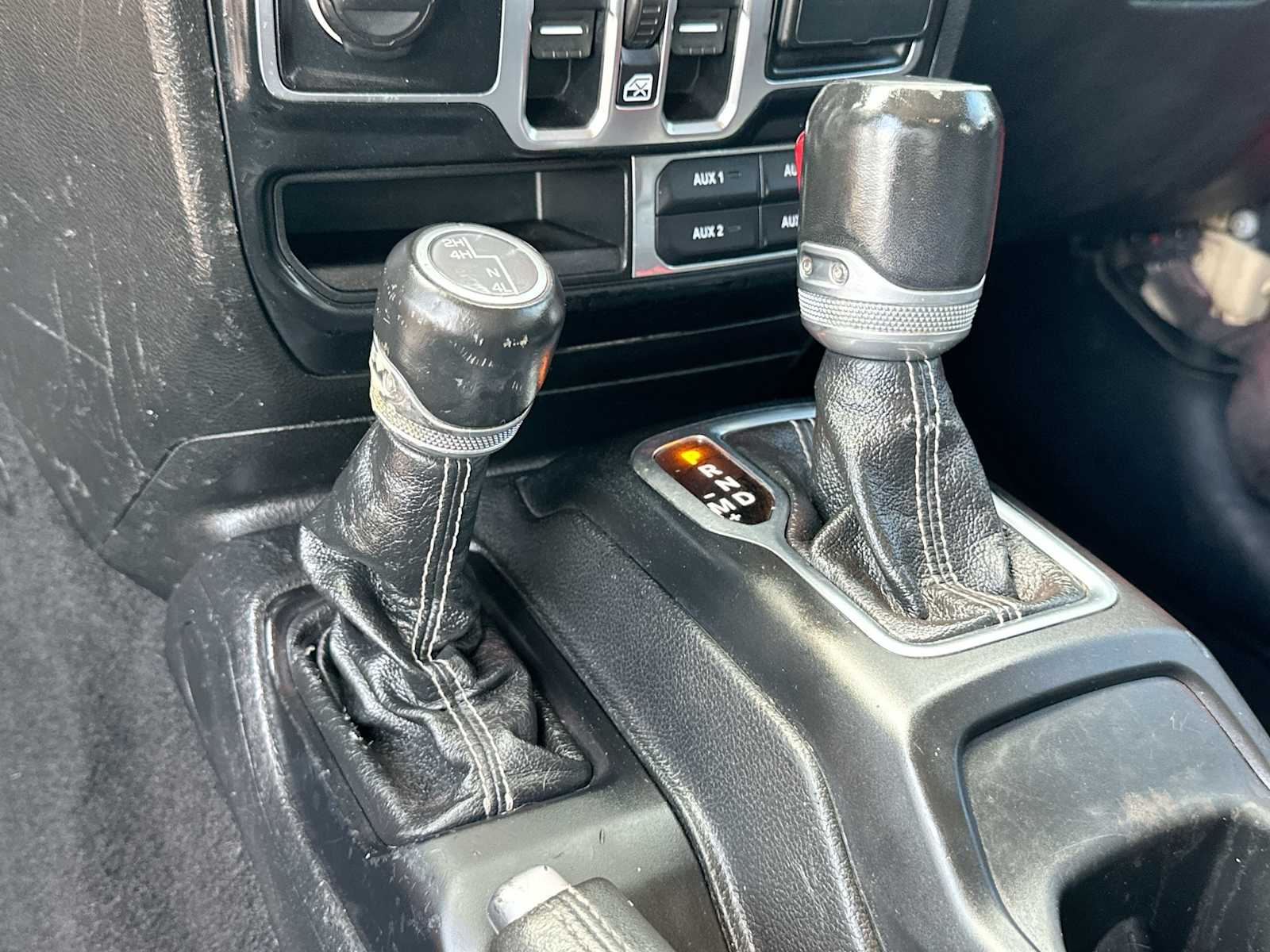 Thumbnail: 2020 Jeep Gladiator - 21