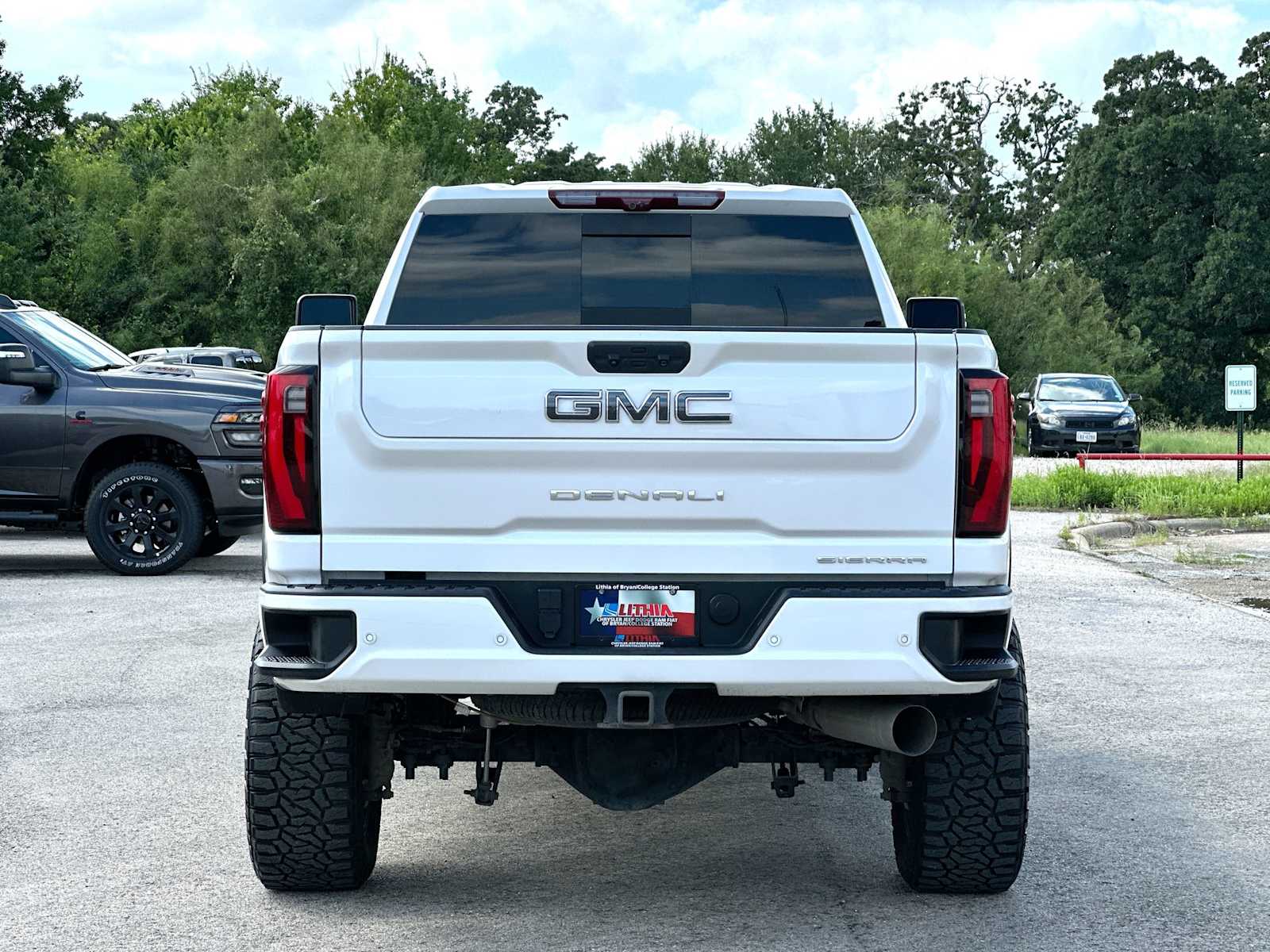 Thumbnail: 2024 GMC Sierra 2500 - 14