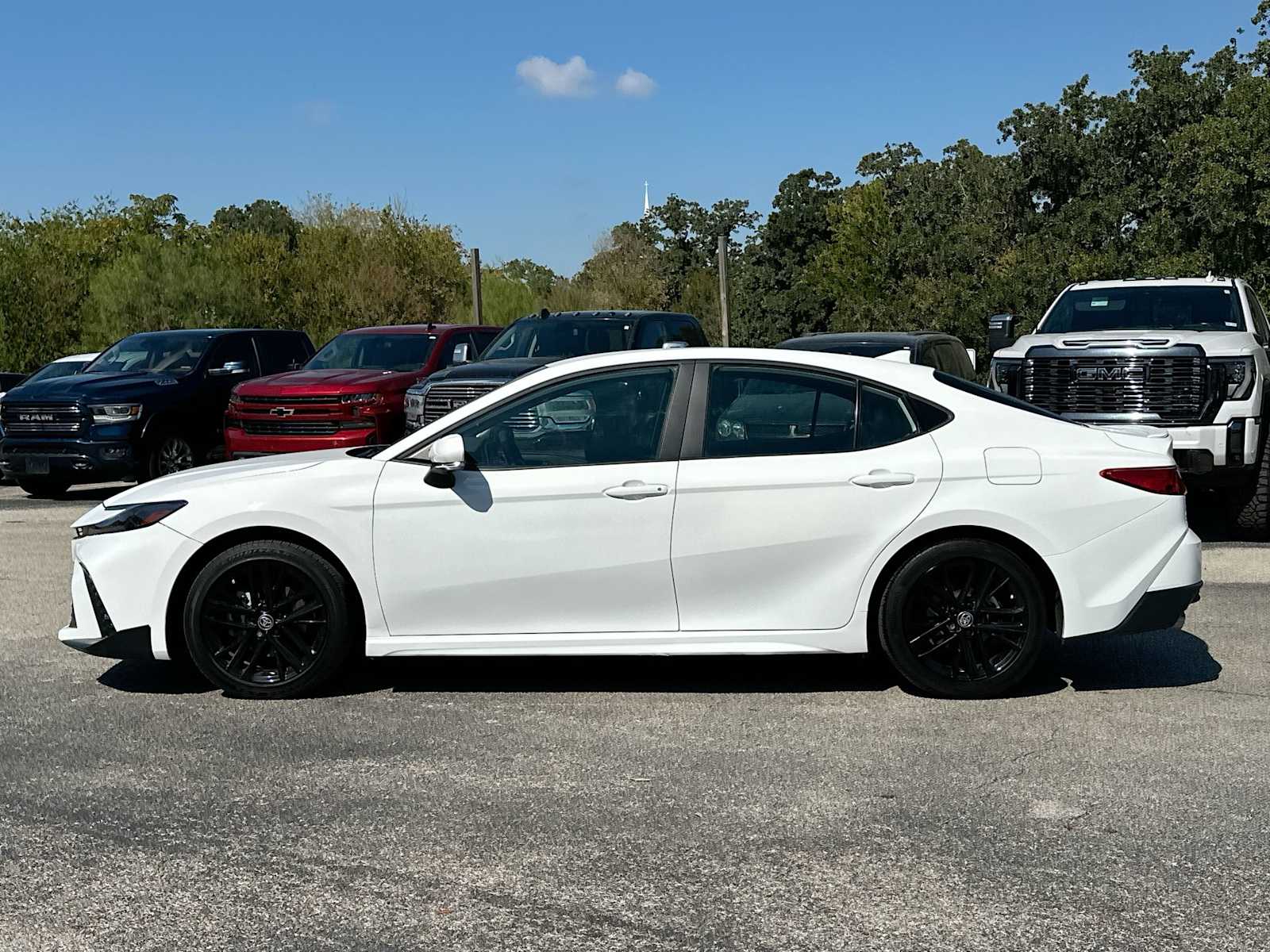 Thumbnail: 2025 Toyota Camry - 12