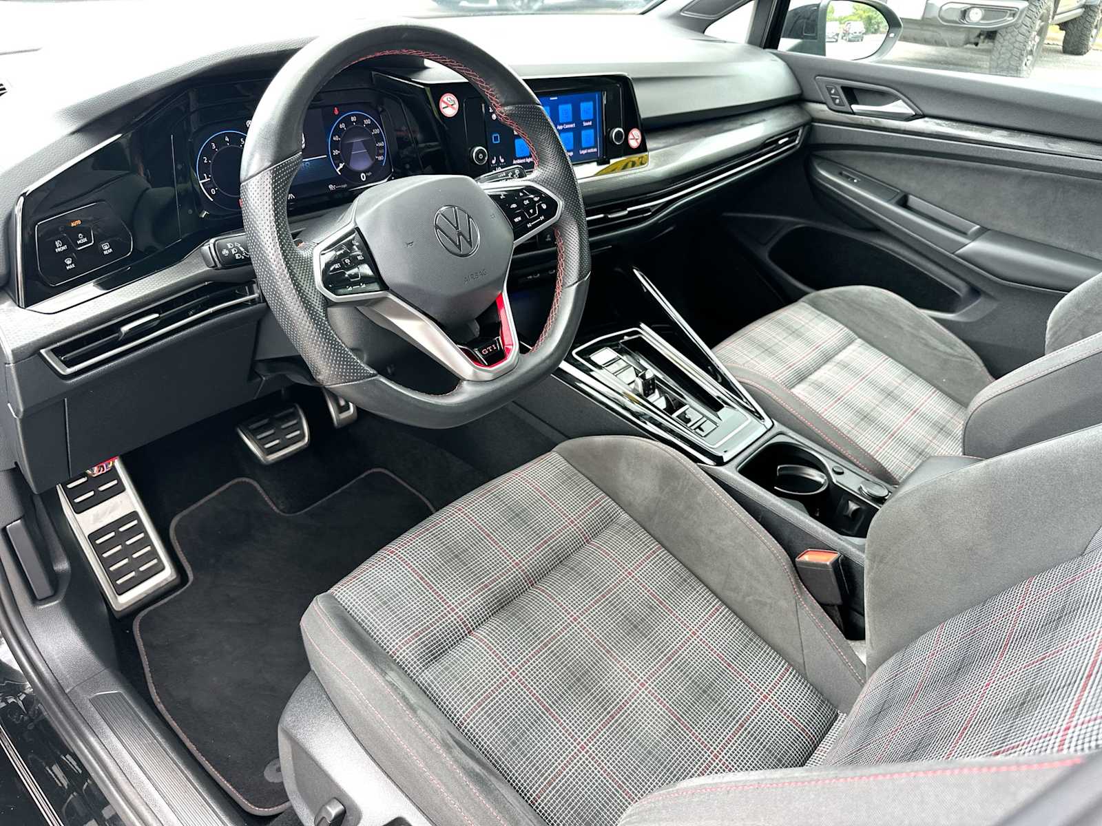 Thumbnail: 2024 Volkswagen Golf - 18