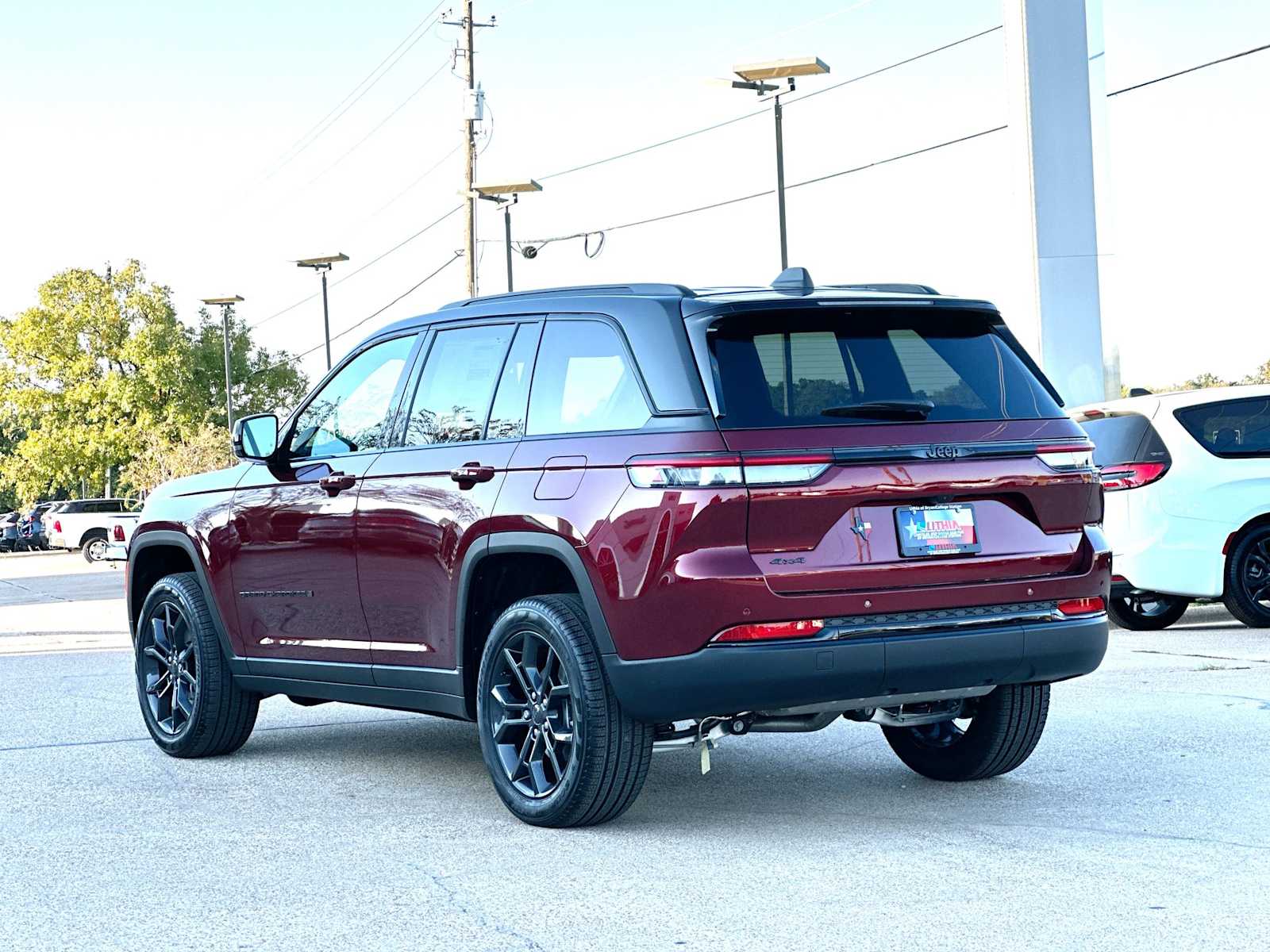 Thumbnail: 2025 Jeep Grand Cherokee - 13