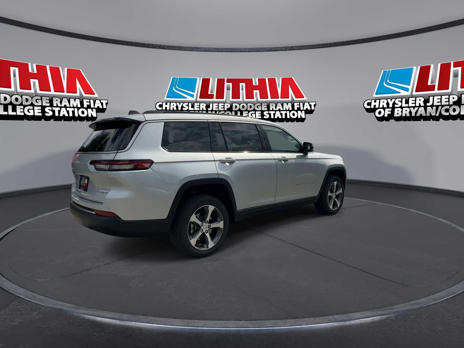 Thumbnail: 2026 Jeep Grand Cherokee - 8
