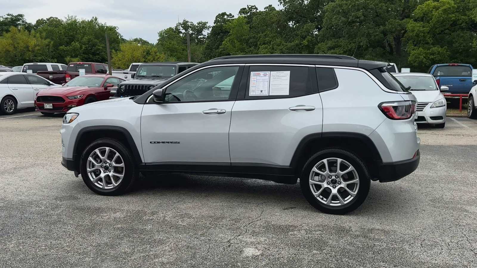 Thumbnail: 2025 Jeep Compass - 5