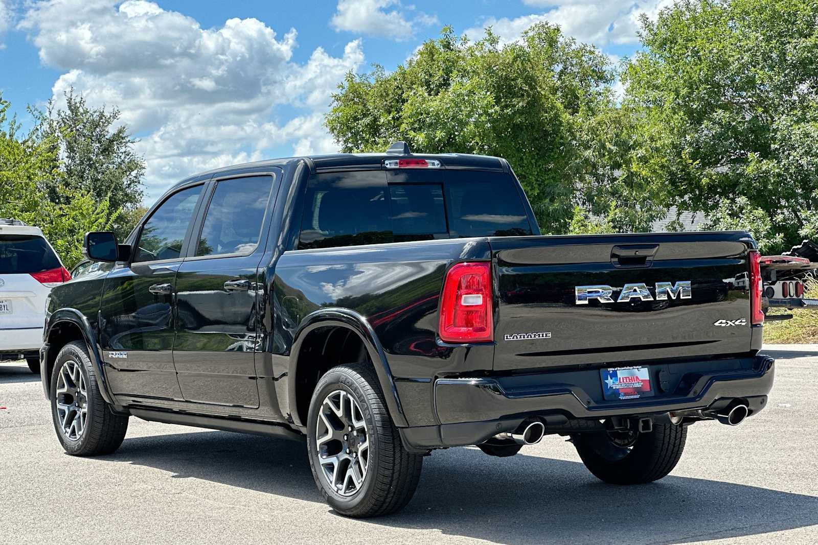 2025 RAM 1500 Laramie 13