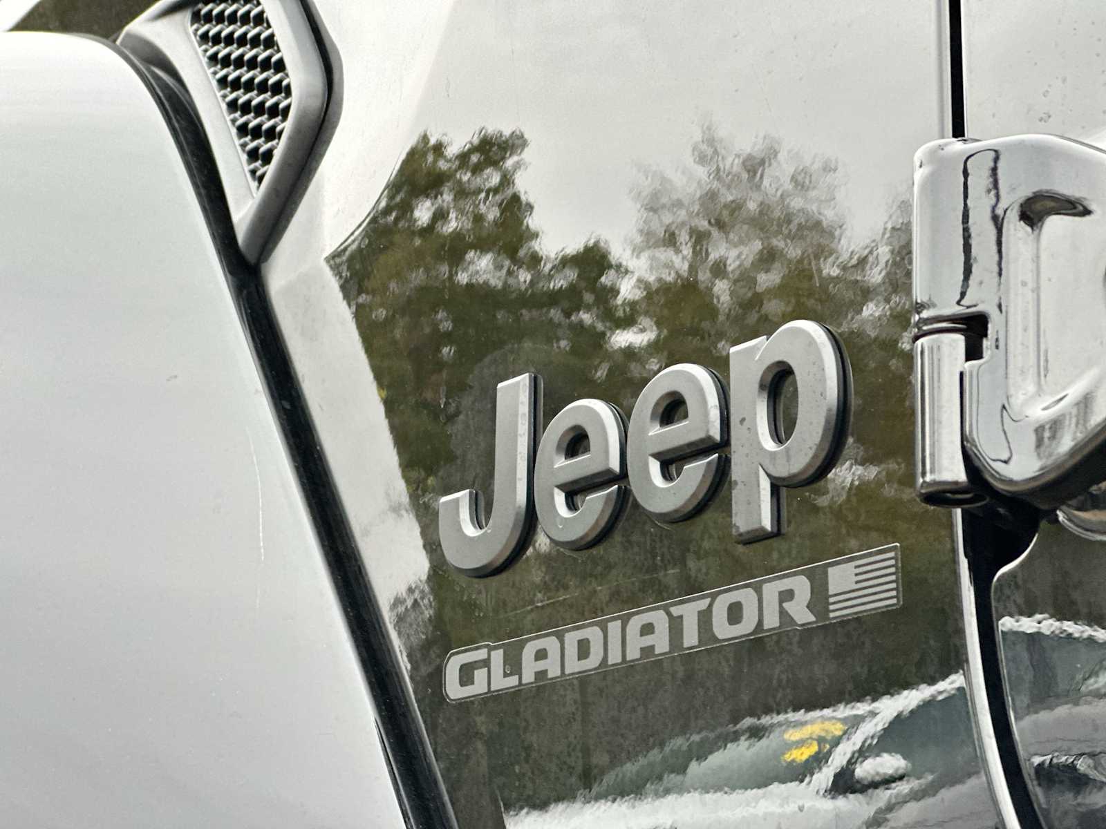 Thumbnail: 2026 Jeep Gladiator - 15