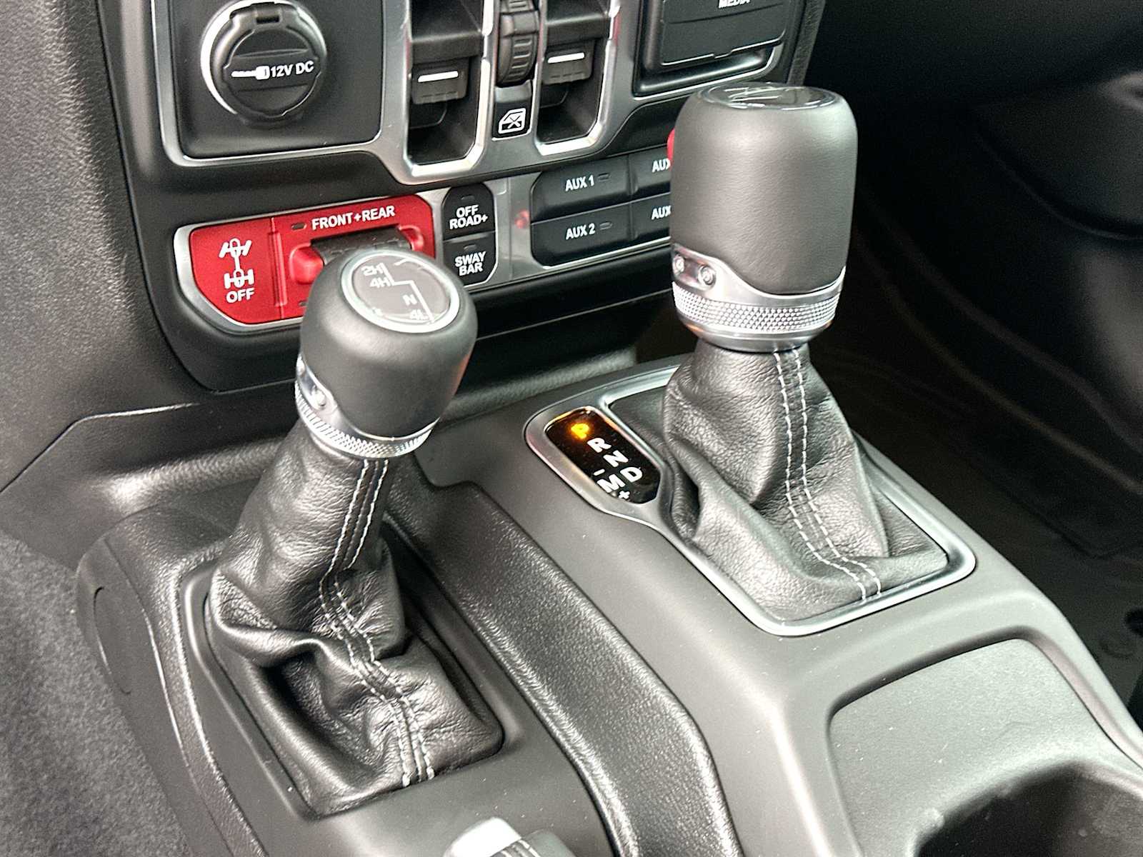 Thumbnail: 2026 Jeep Gladiator - 21