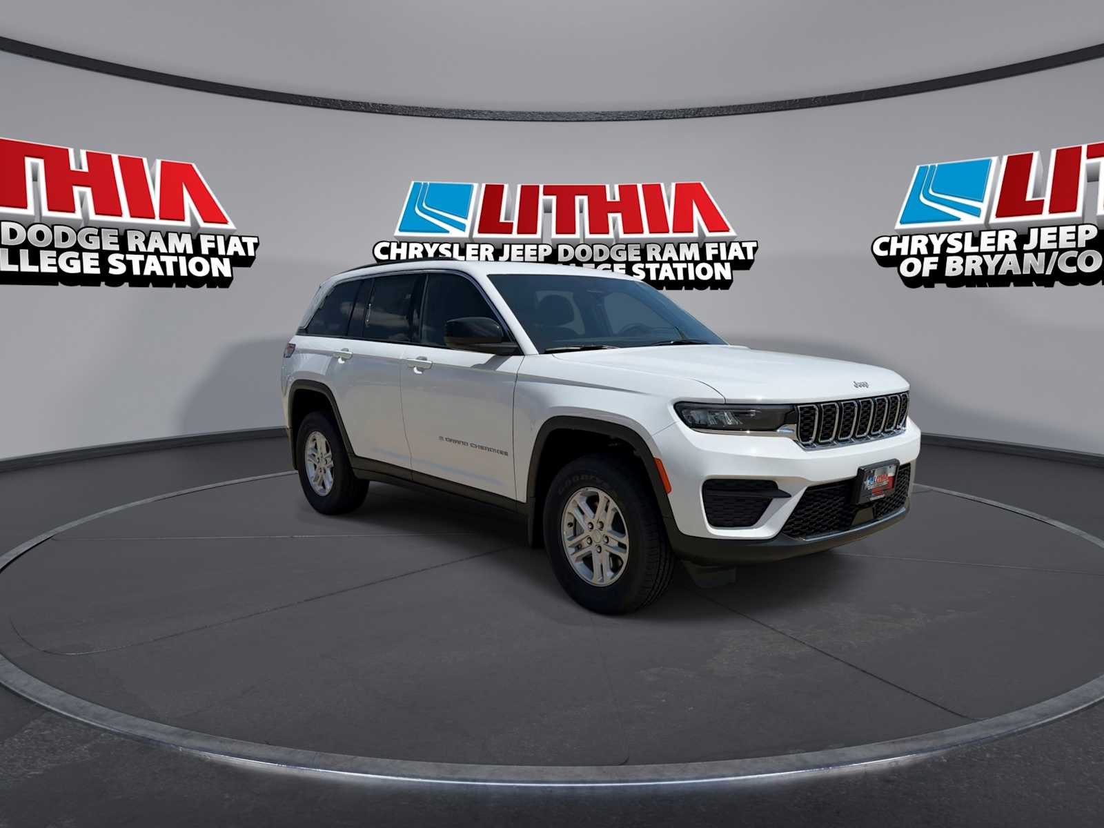 Thumbnail: 2025 Jeep Grand Cherokee - 2