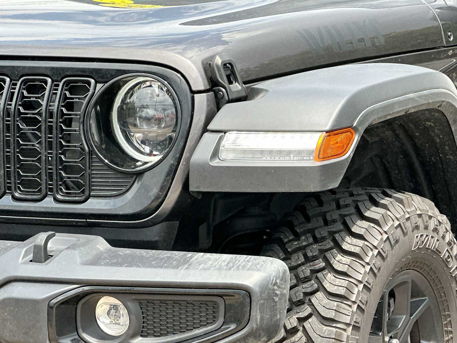 Thumbnail: 2025 Jeep Wrangler - 16