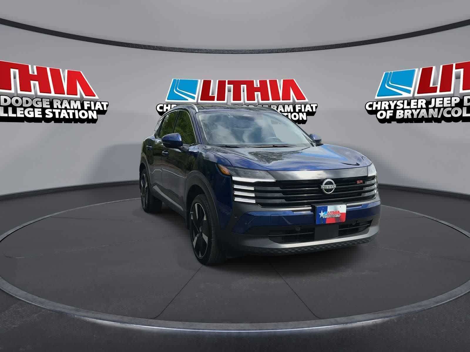 Thumbnail: 2025 Nissan Kicks - 2