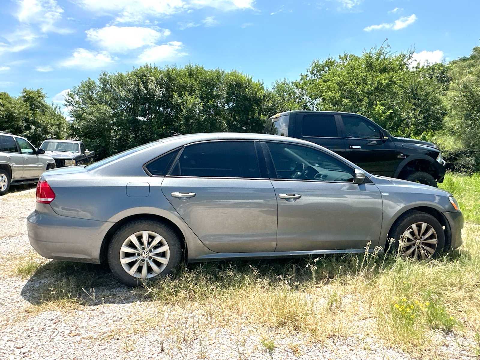 Thumbnail: 2014 Volkswagen Passat - 6