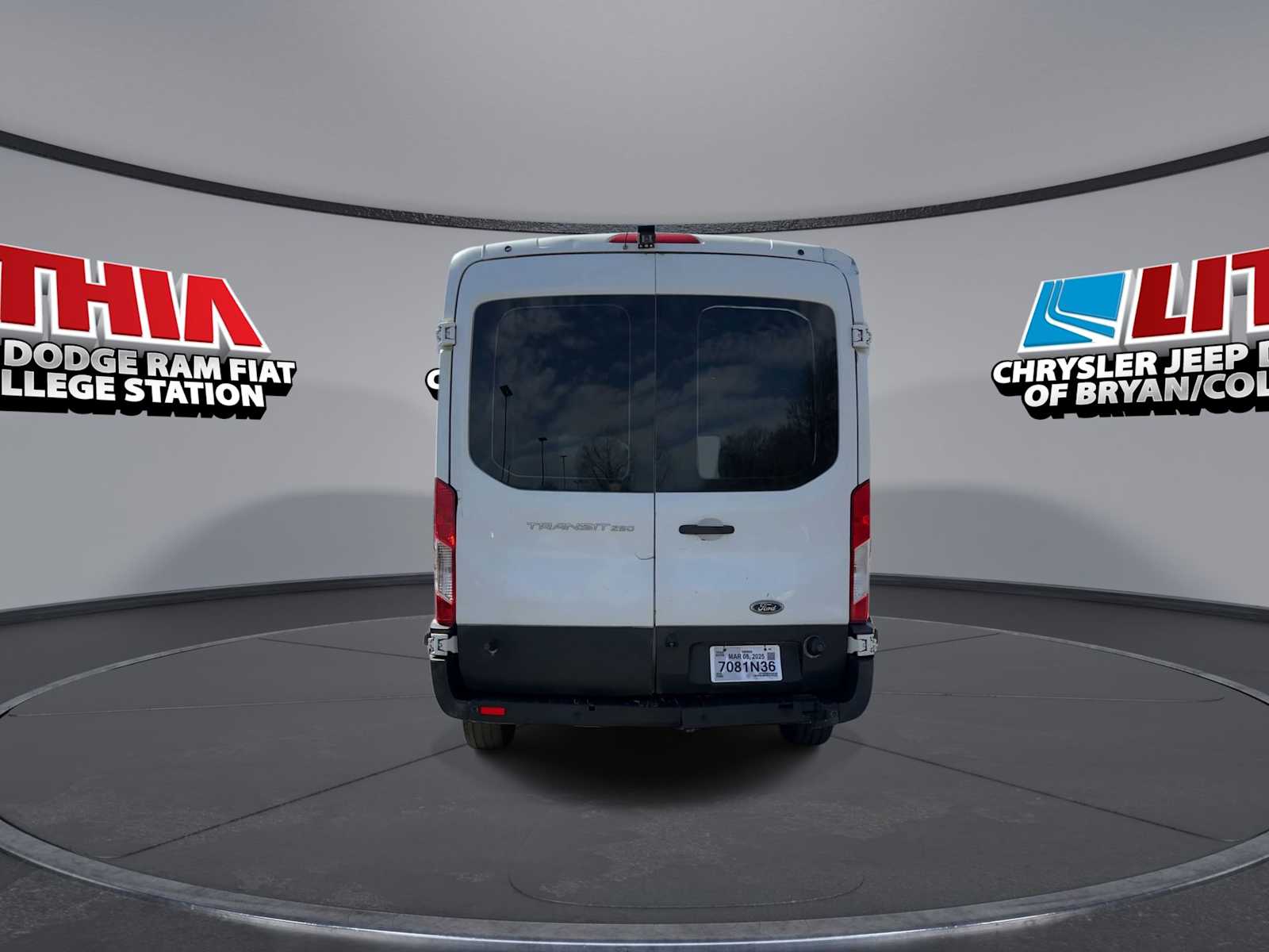 Thumbnail: 2016 Ford Transit Series - 7