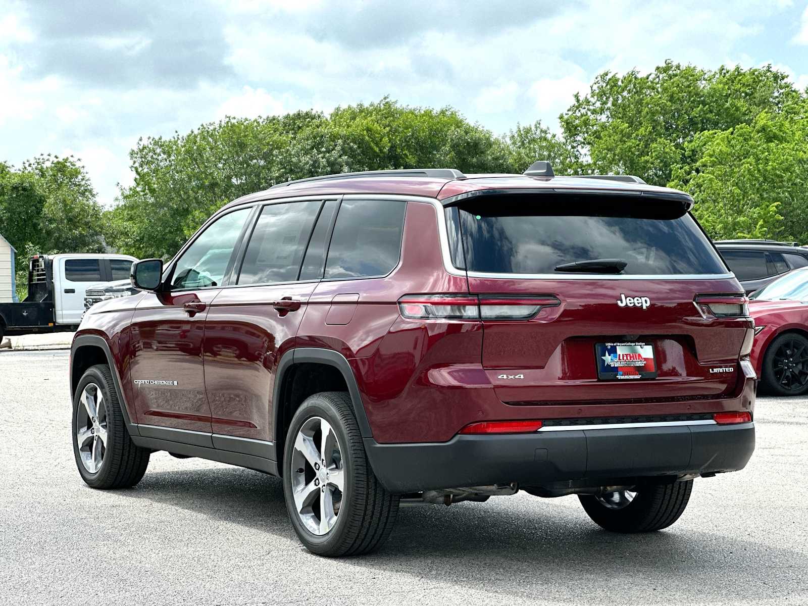 Thumbnail: 2026 Jeep Grand Cherokee - 13