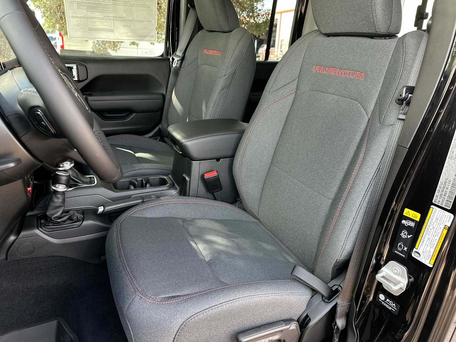 Thumbnail: 2025 Jeep Gladiator - 17