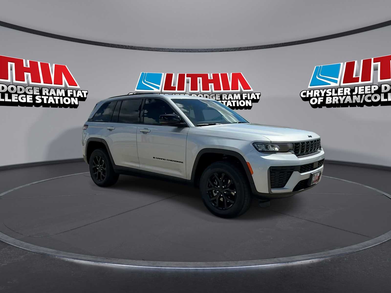 Thumbnail: 2026 Jeep Grand Cherokee - 2