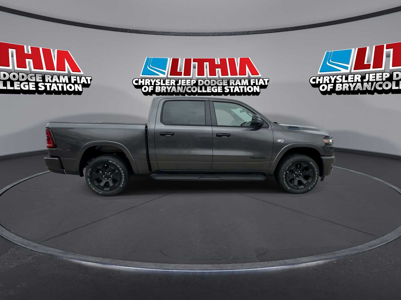 Thumbnail: 2026 RAM 1500 - 9