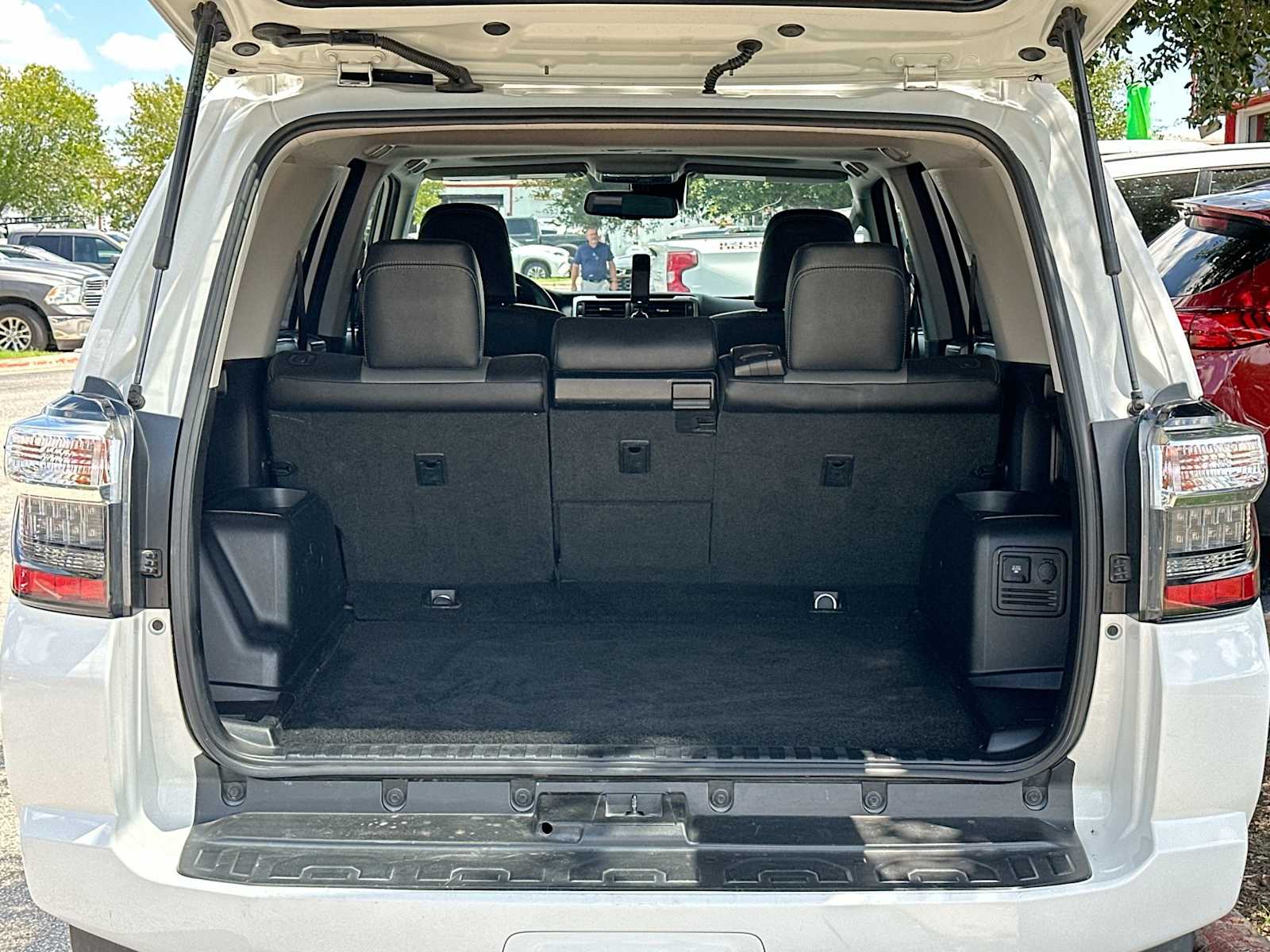 Thumbnail: 2021 Toyota 4Runner - 28