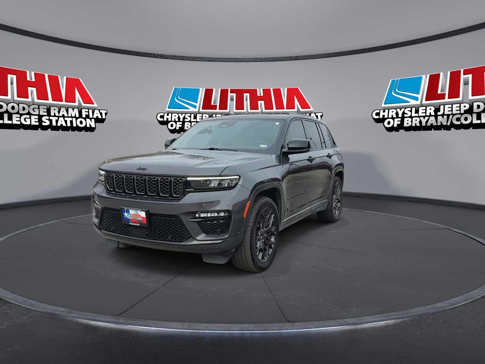 Thumbnail: 2024 Jeep Grand Cherokee - 3