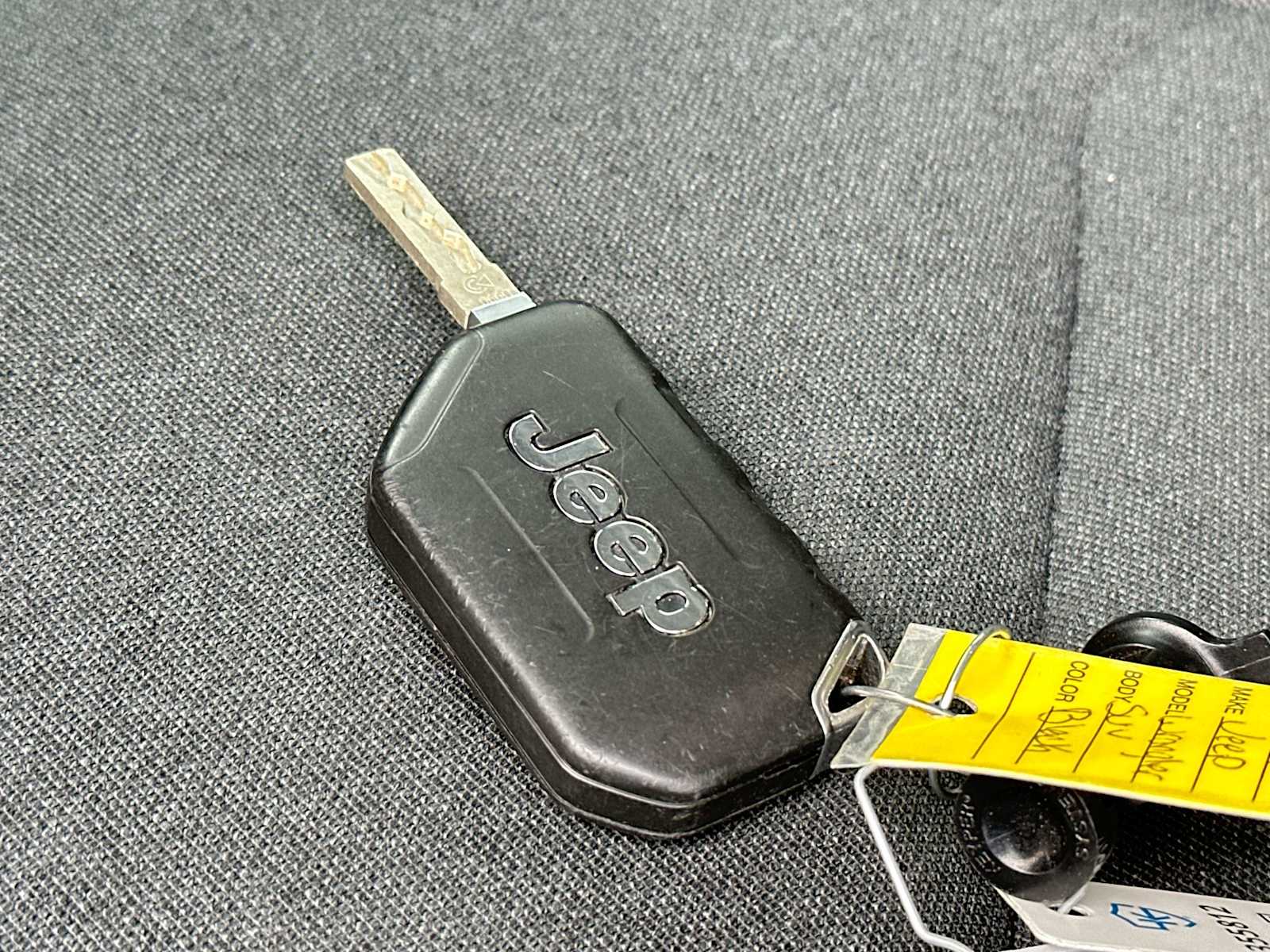 Thumbnail: 2024 Jeep Wrangler - 29