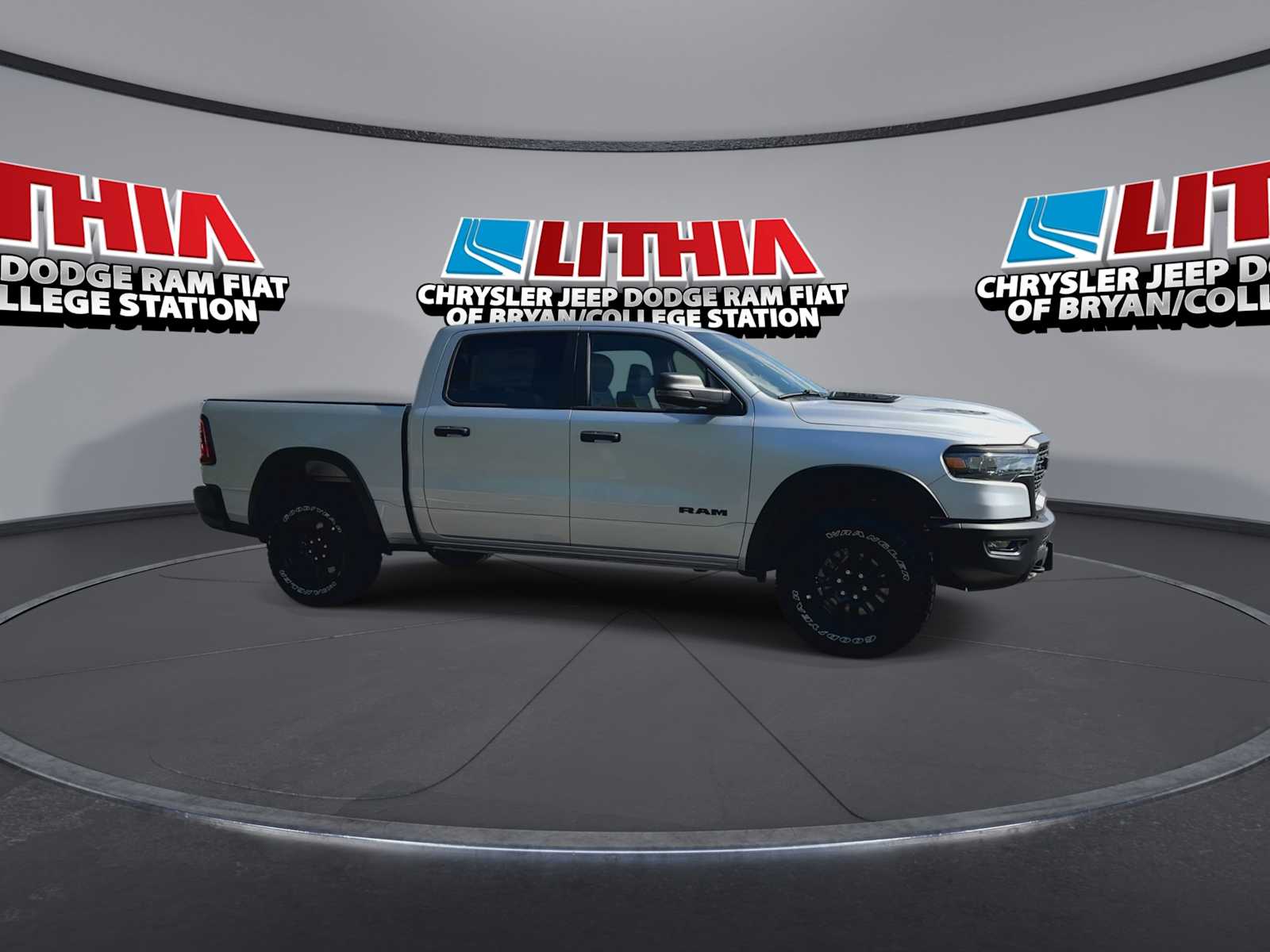 Thumbnail: 2026 RAM 1500 - 9